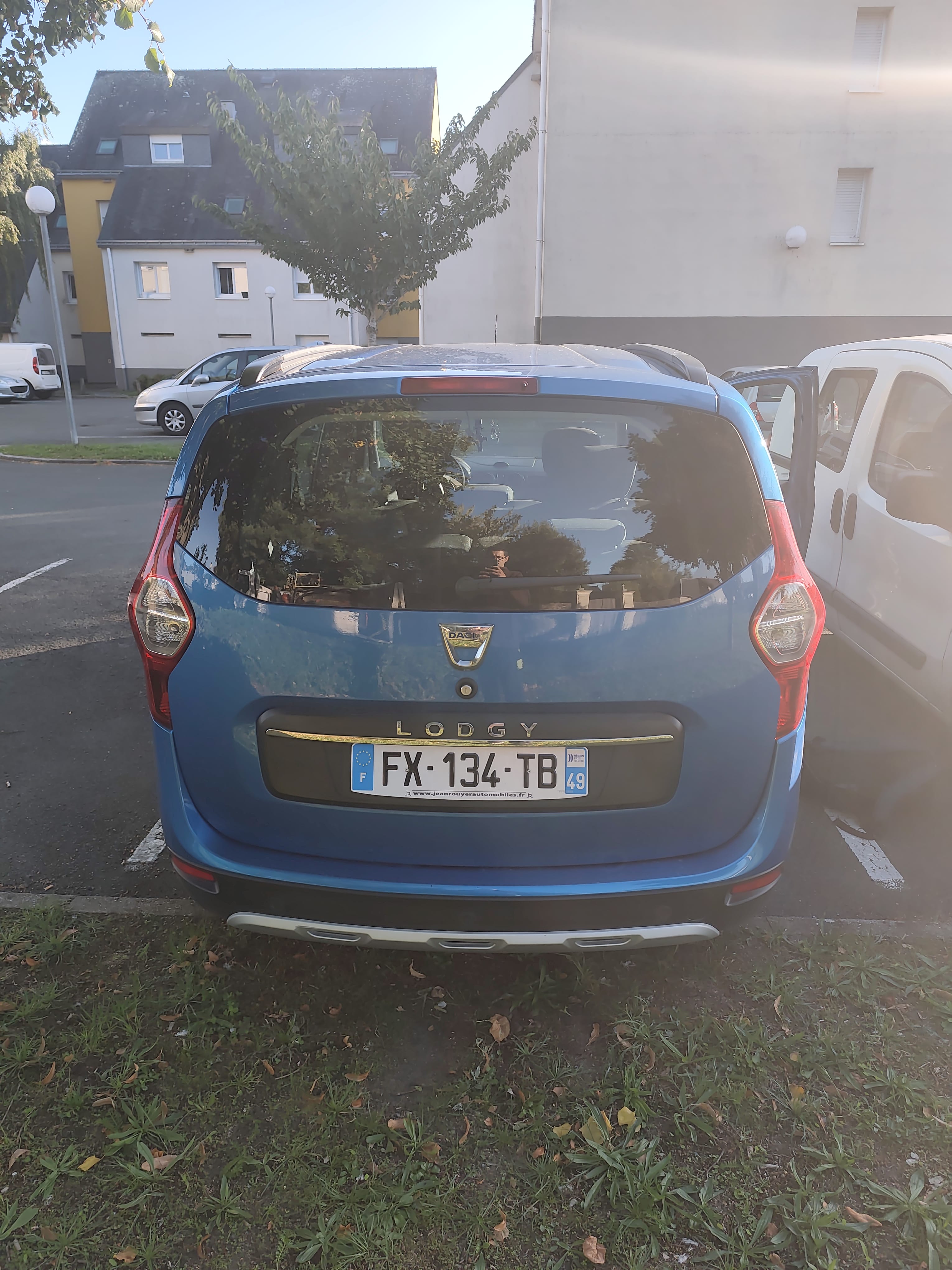 Dacia Lodgy 1.5 Blue DCI 115 avec Entrée audio / iPod