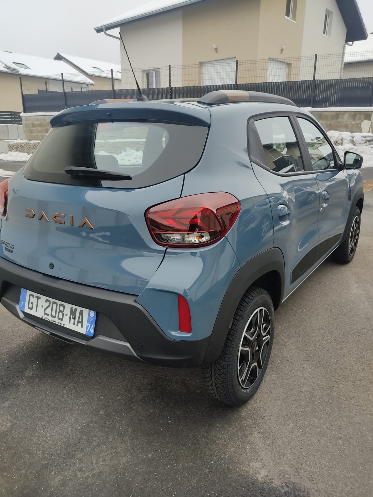 Dacia Spring avec GPS