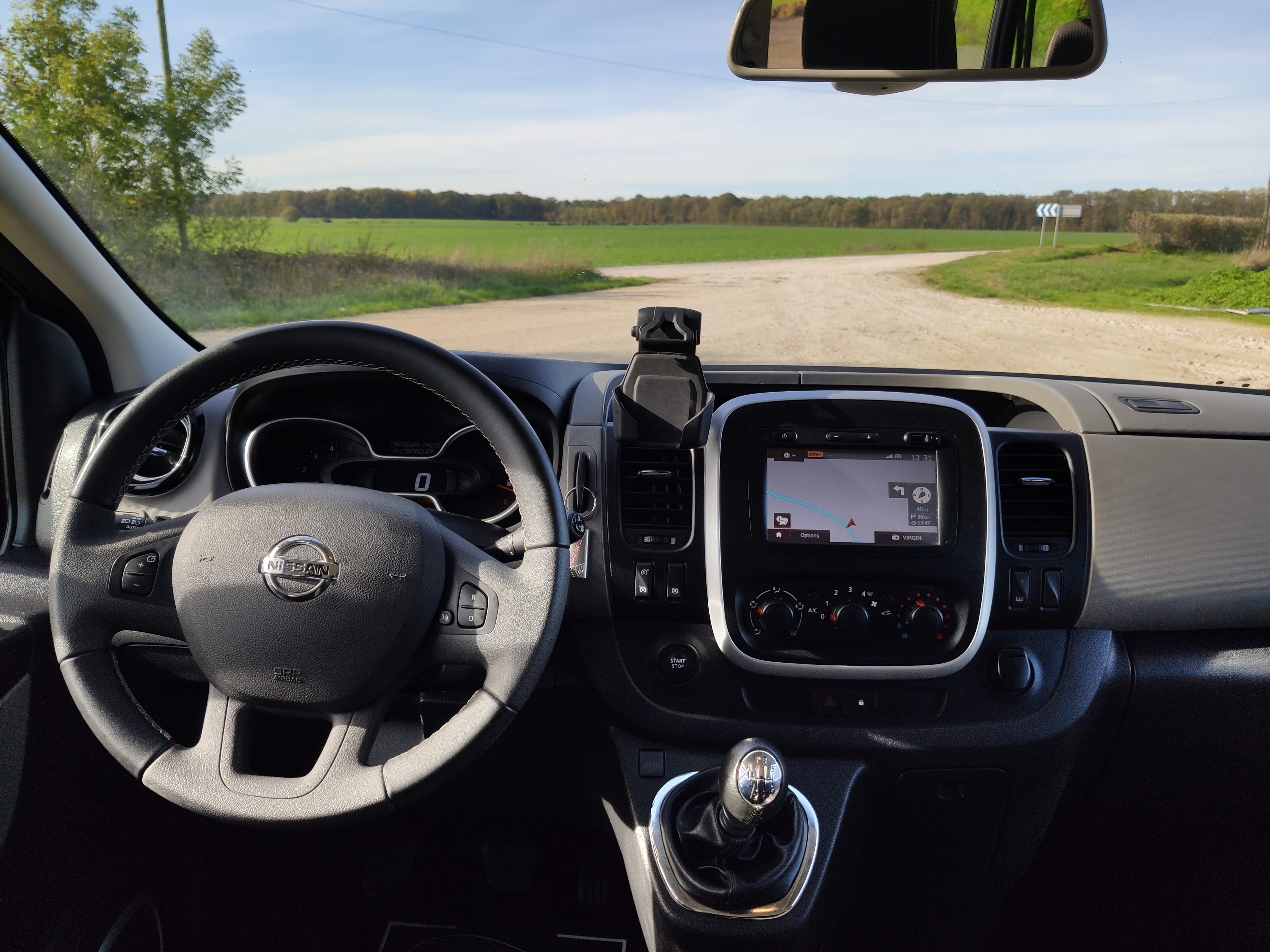 Nissan NV300 Minibus DCi 125 avec GPS