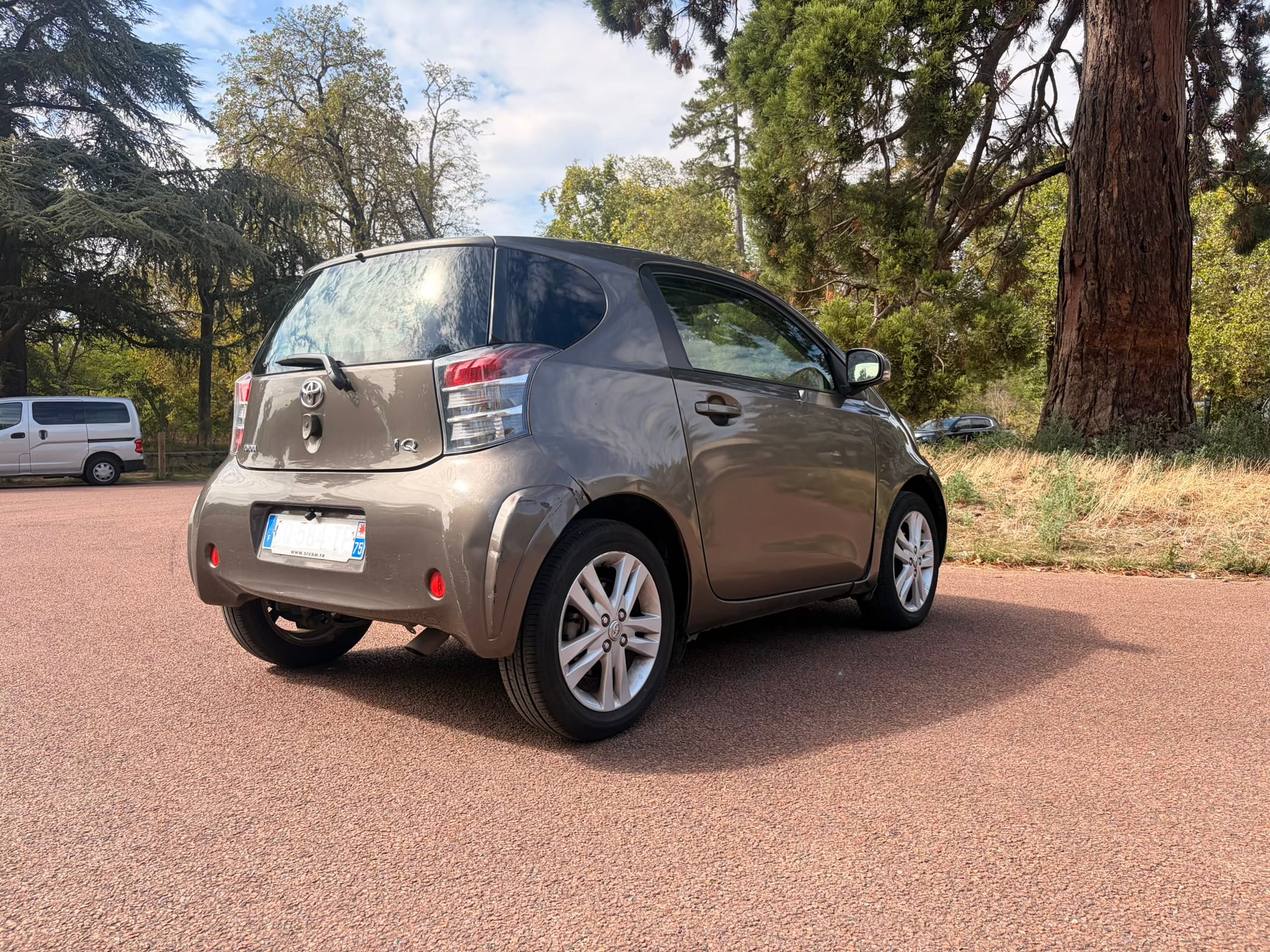 Toyota Iq 1,3L avec Dashcam