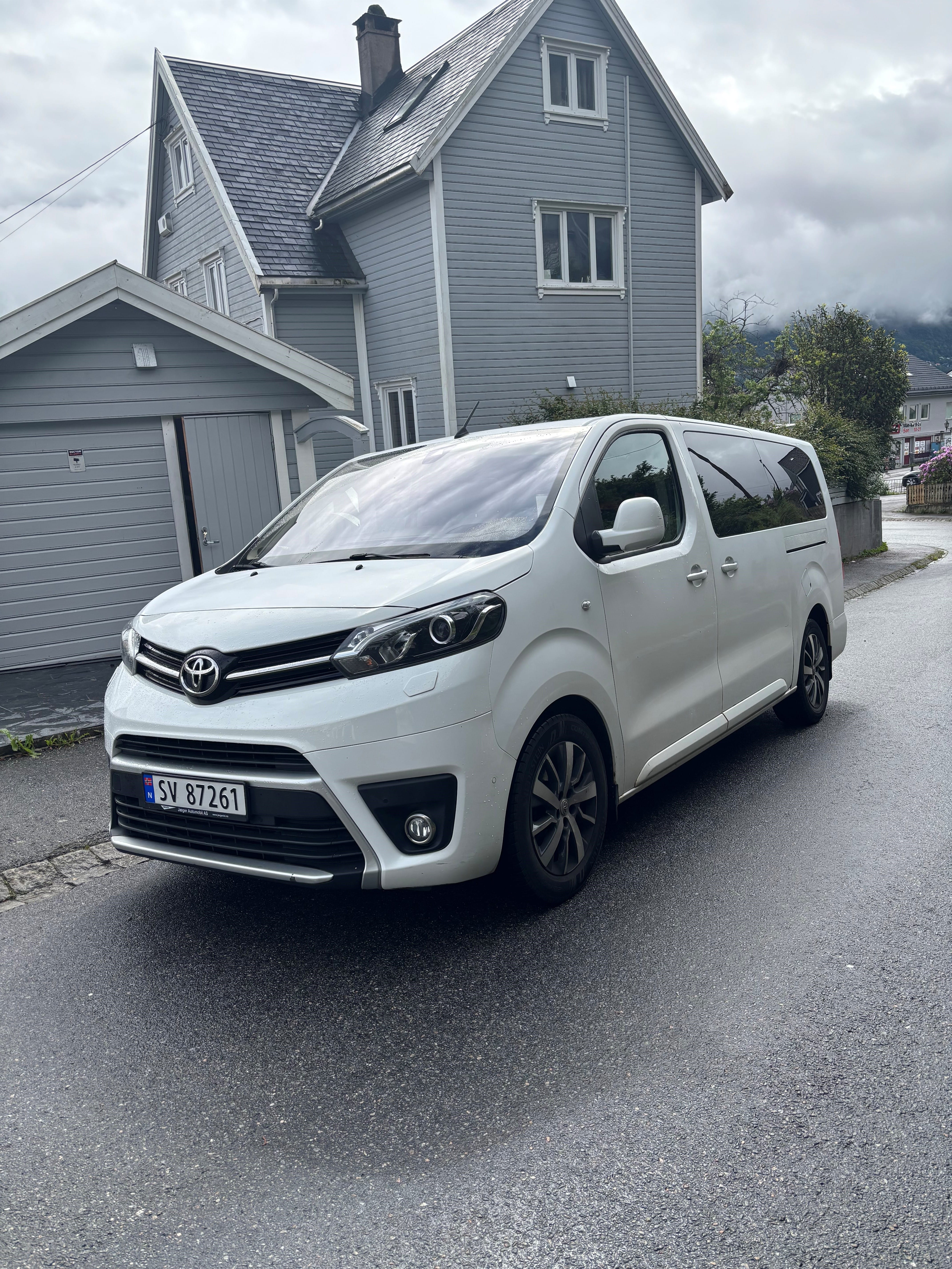 Toyota Proace City, 2018, Diesel, automatisk, 8 seter