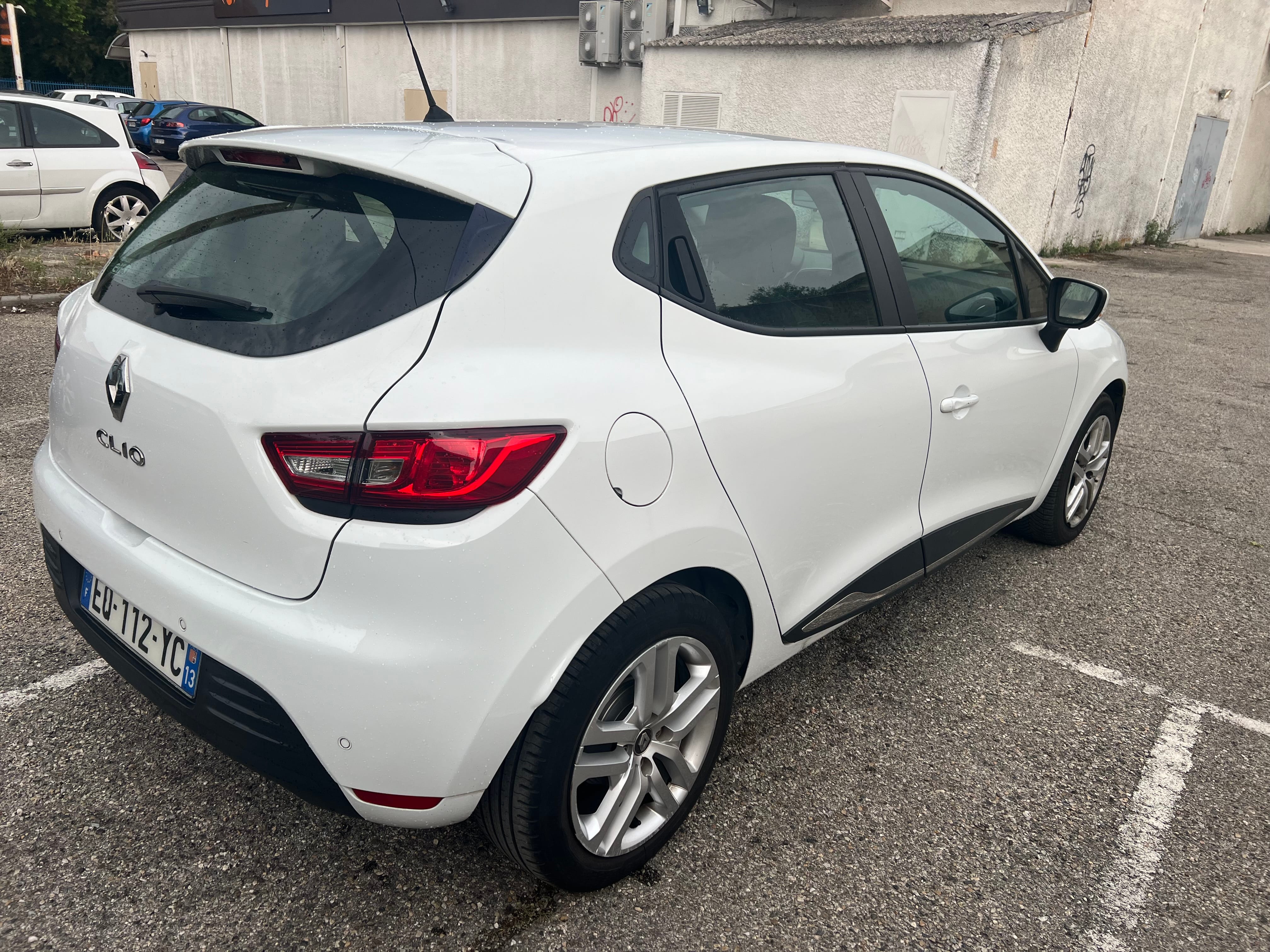 Renault Clio avec Climatisation