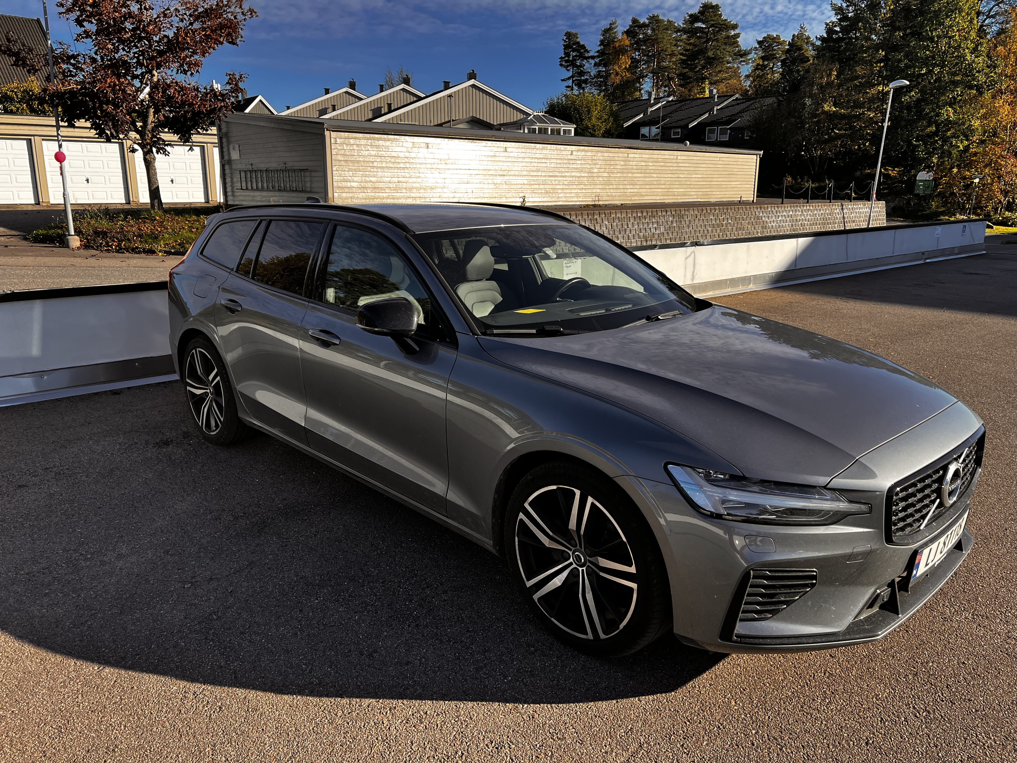 Volvo V60, 2021, Blyfri 95 / Elektrisk (hybrid), automatisk