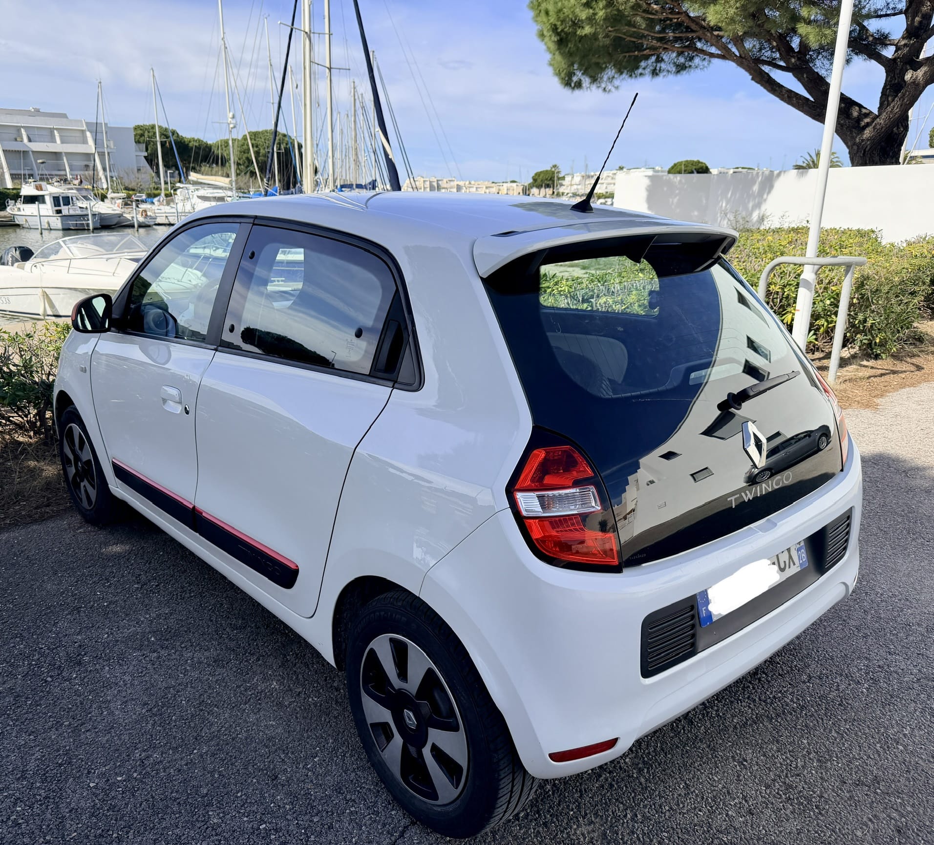 Renault Twingo III avec Climatisation