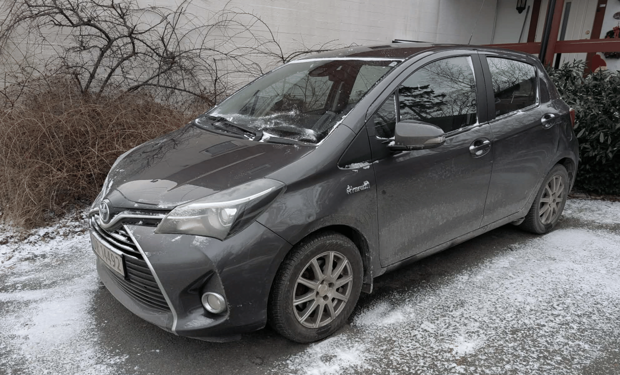 Toyota Yaris Hybrid, 2016, Blyfri 95 / Elektrisk (hybrid), automatisk