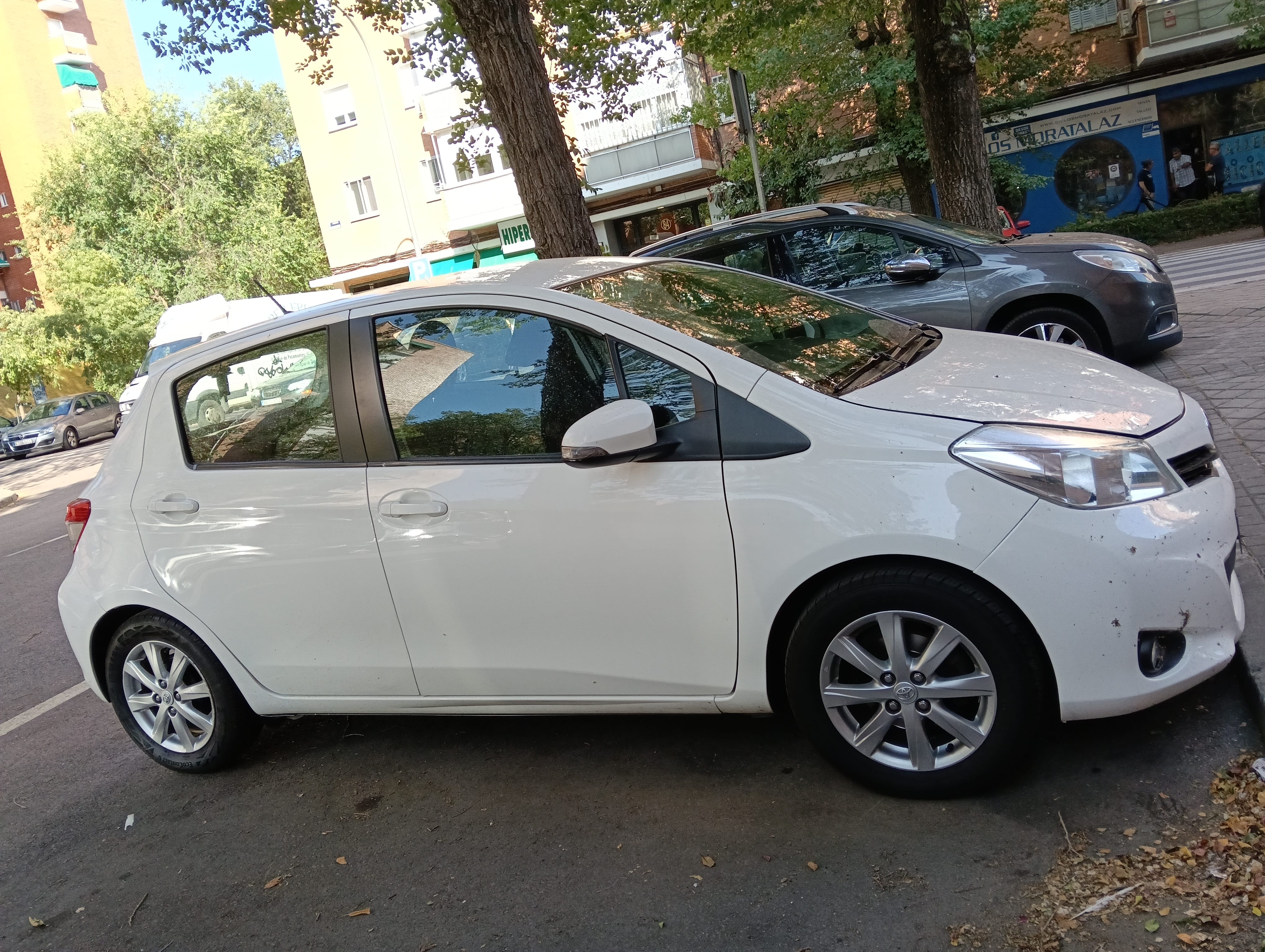 Toyota Yaris Sedan, 2013, Gasolina 98