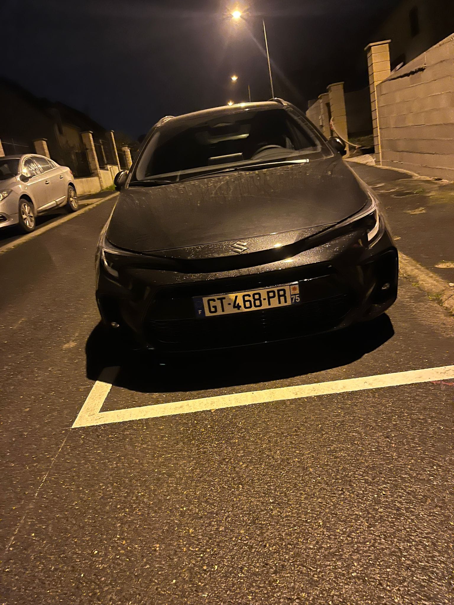 Suzuki Swace avec Apple CarPlay