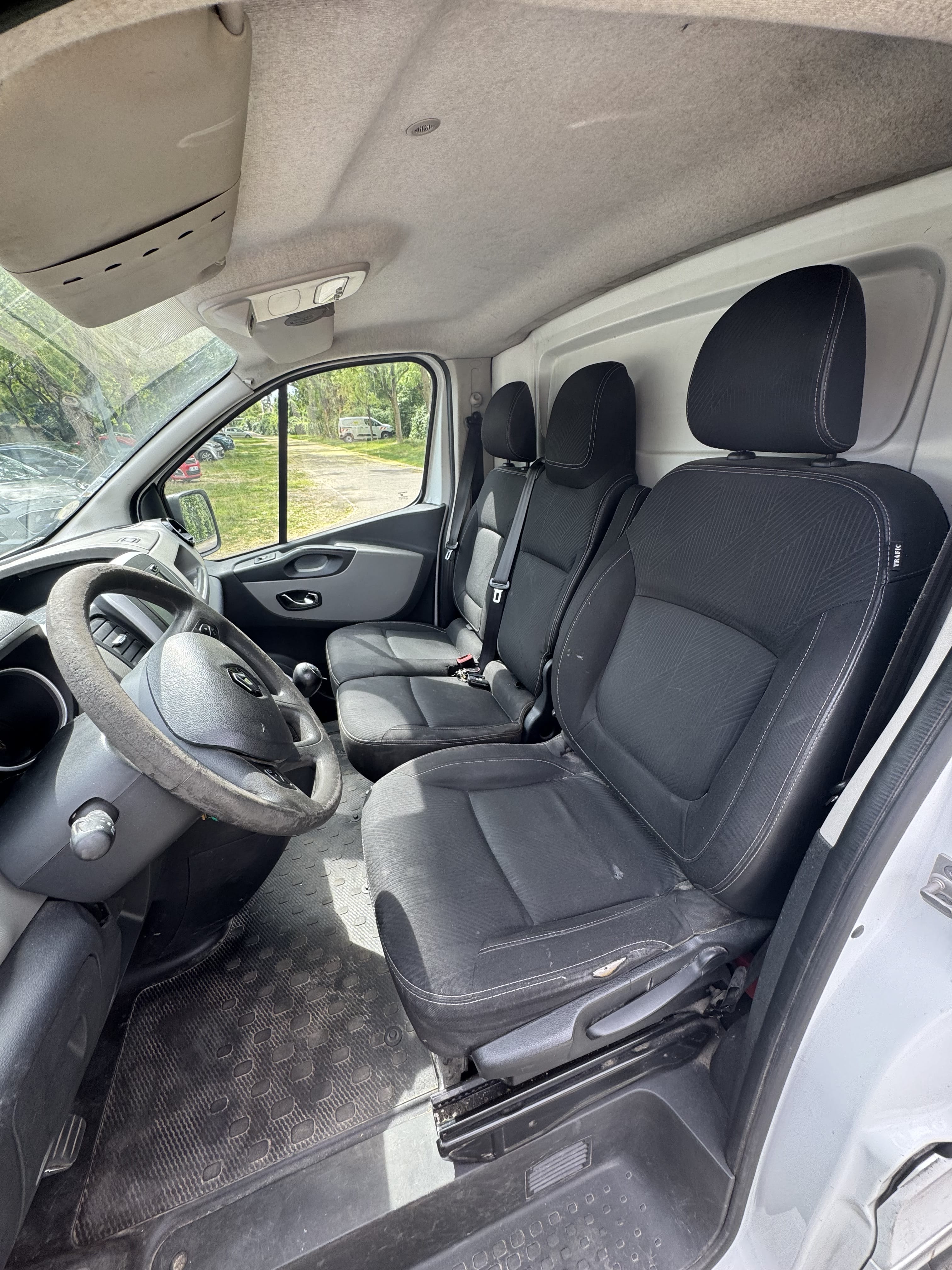 Renault Trafic avec Attelage