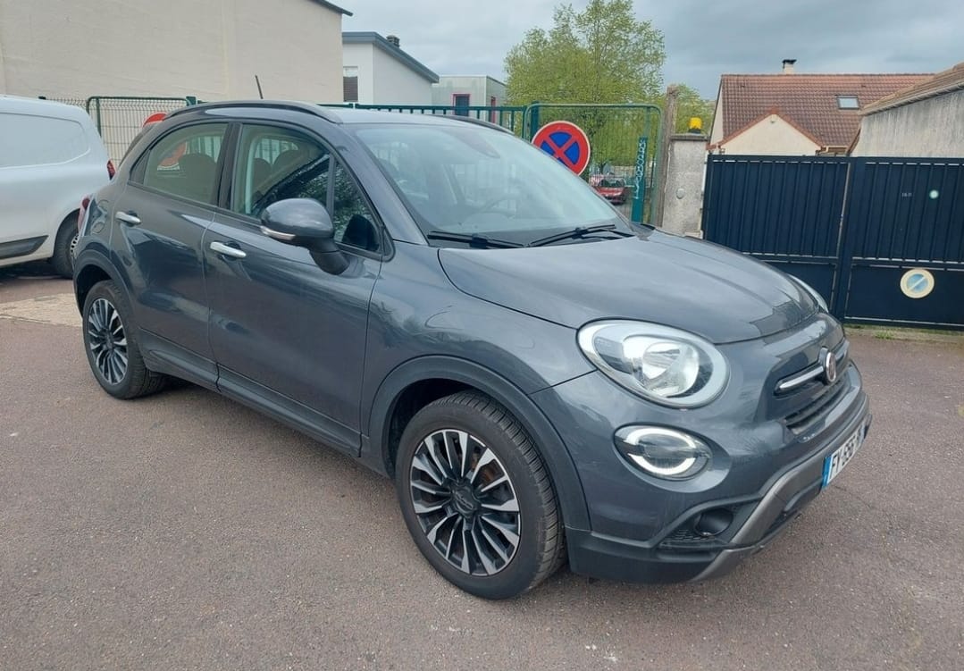 Fiat 500 X avec GPS