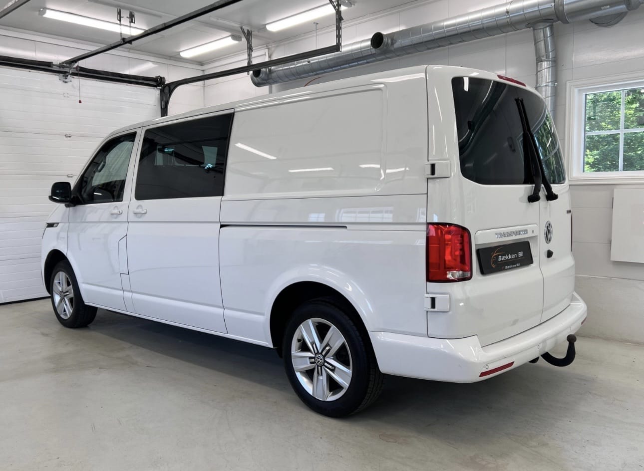 Volkswagen Transporter 2.0TDI Exclusive with Air conditioning