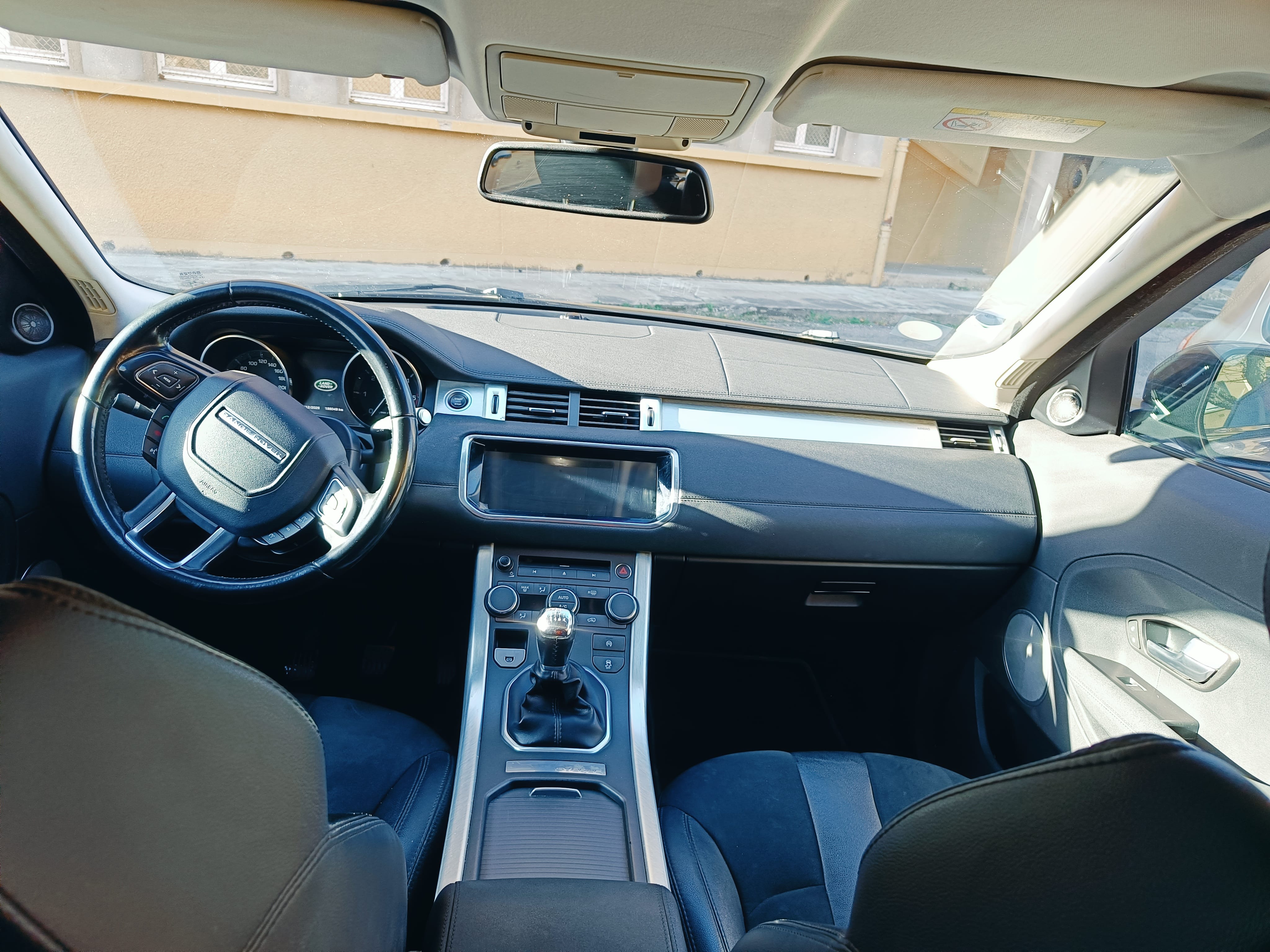 Land-Rover Range Rover Evoque avec Pneus neige