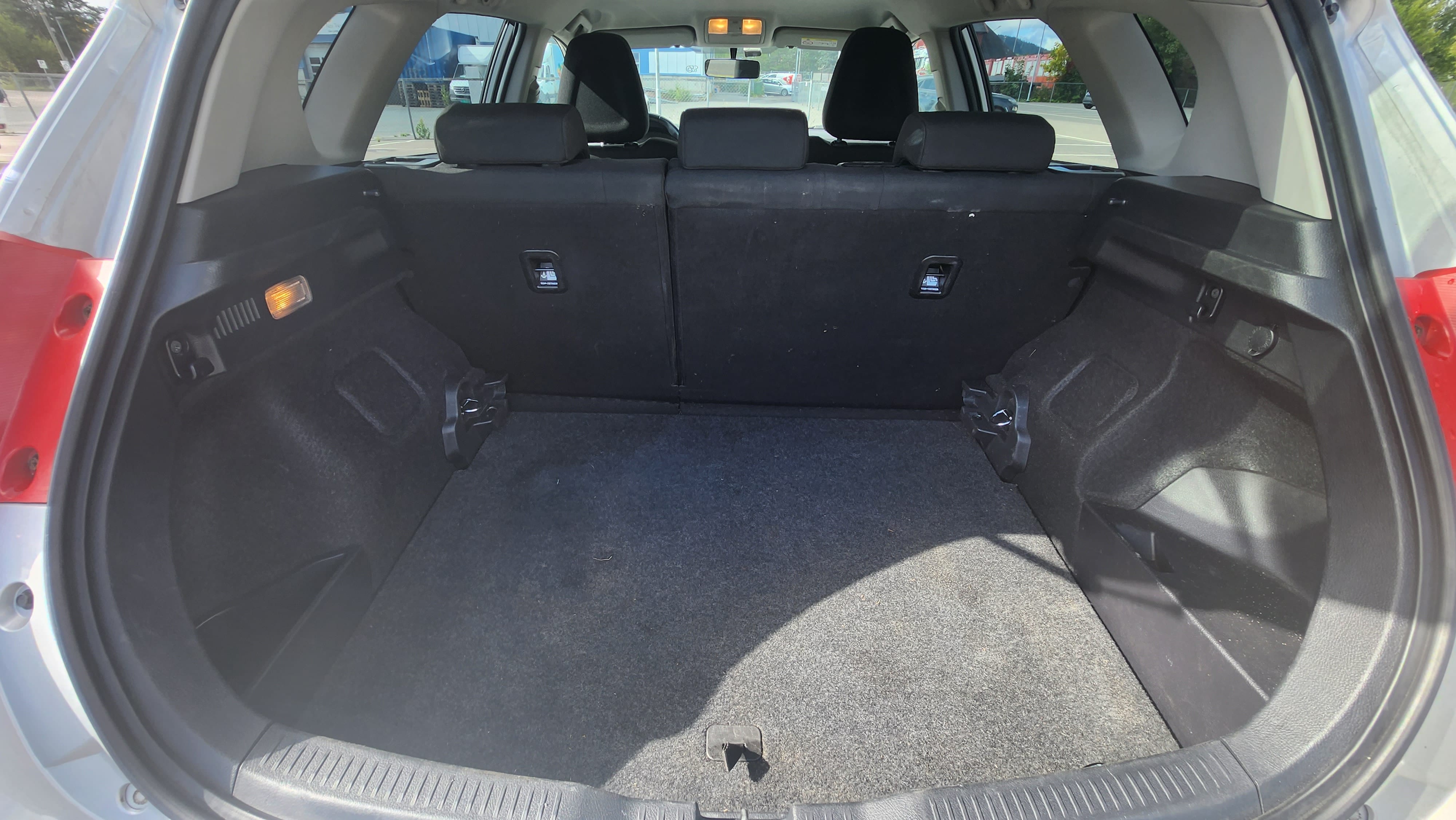 Toyota Auris 1,8 Bensin, Automat, perfekt for korte og lange kjøreturer. mit Audio-/iPod-Zugang
