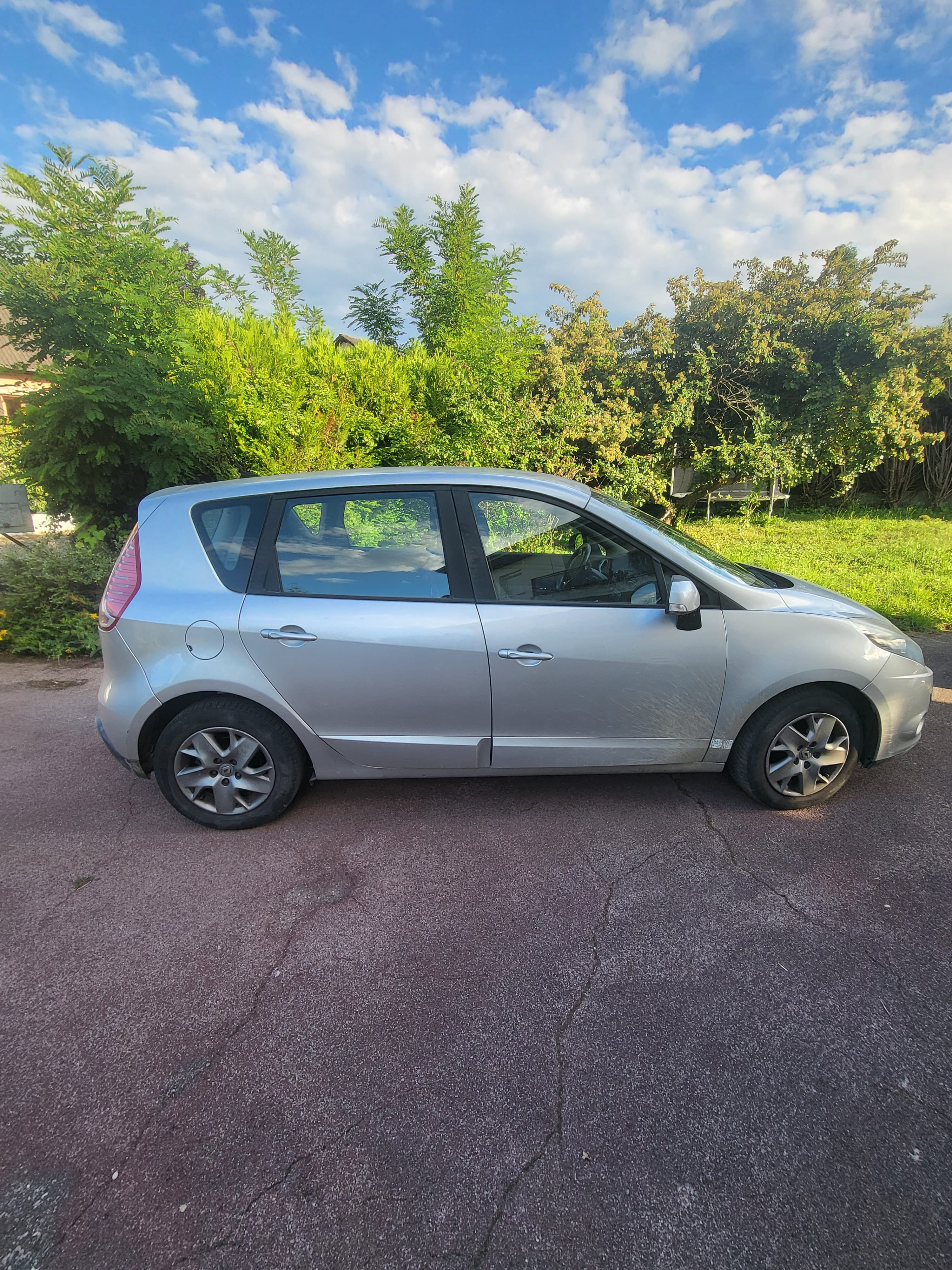 Renault Scenic avec Climatisation