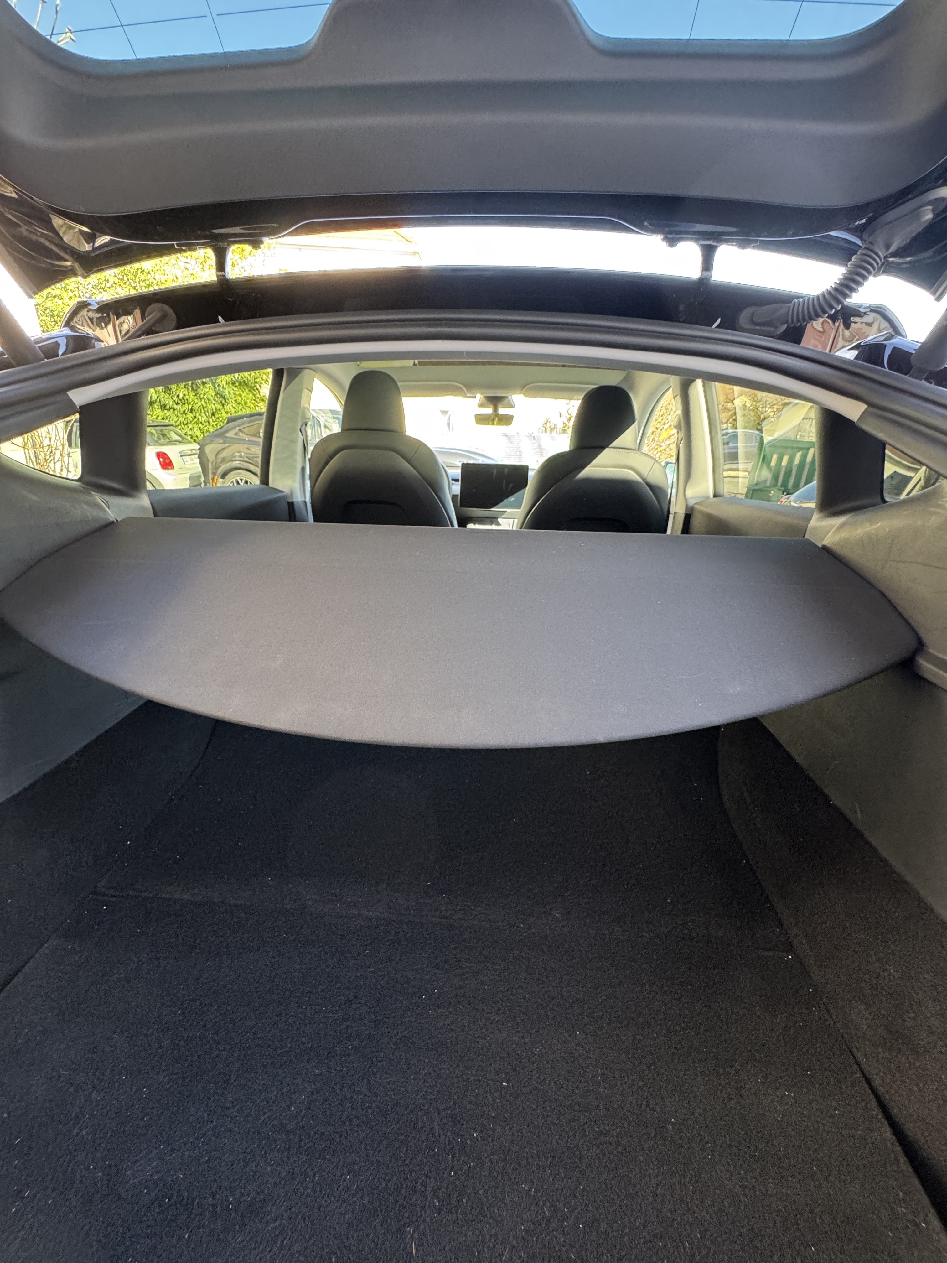 Tesla Model Y Standard Range avec Audio Bluetooth