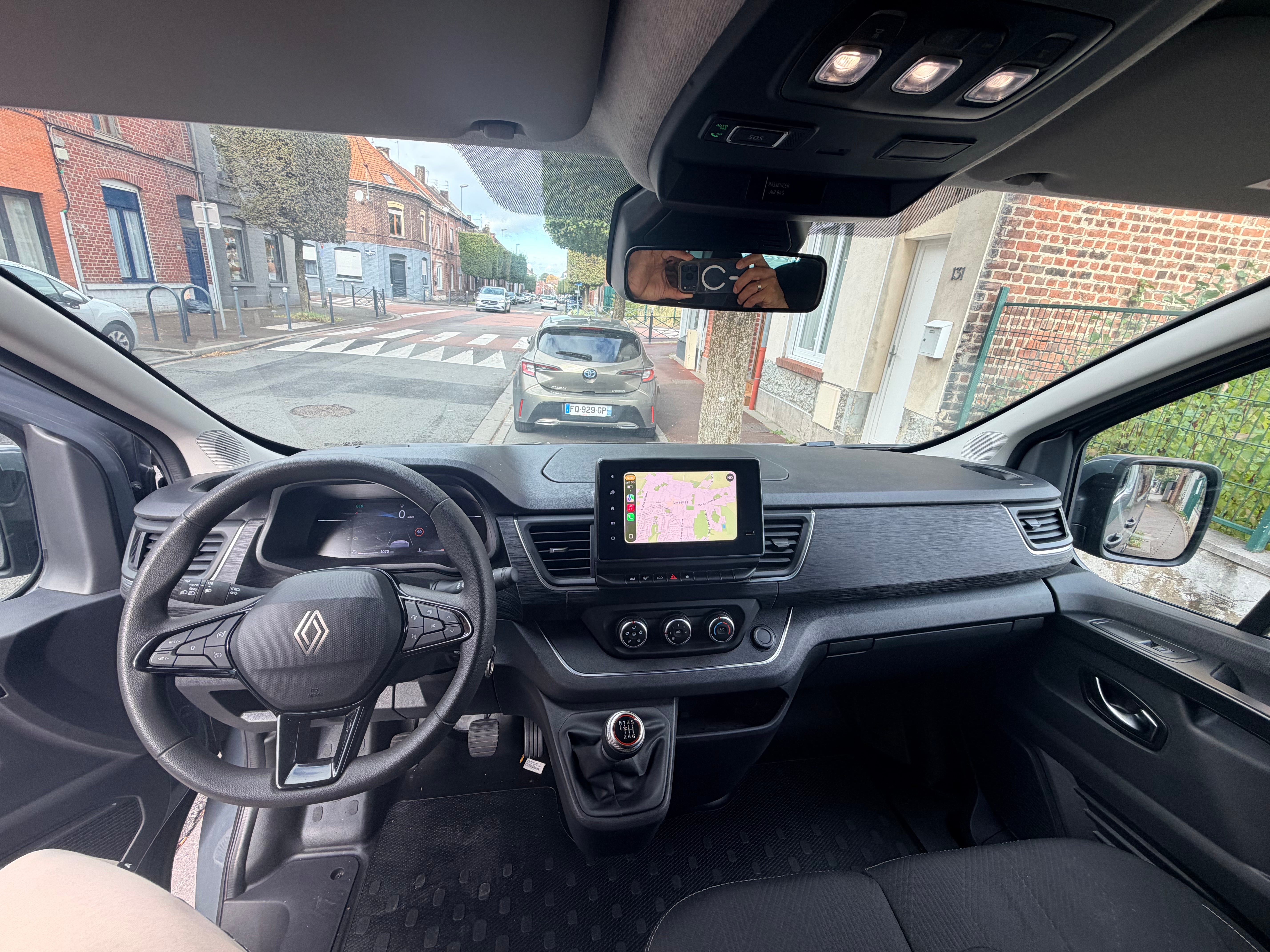 Renault Trafic Passenger 2.0 dci avec GPS