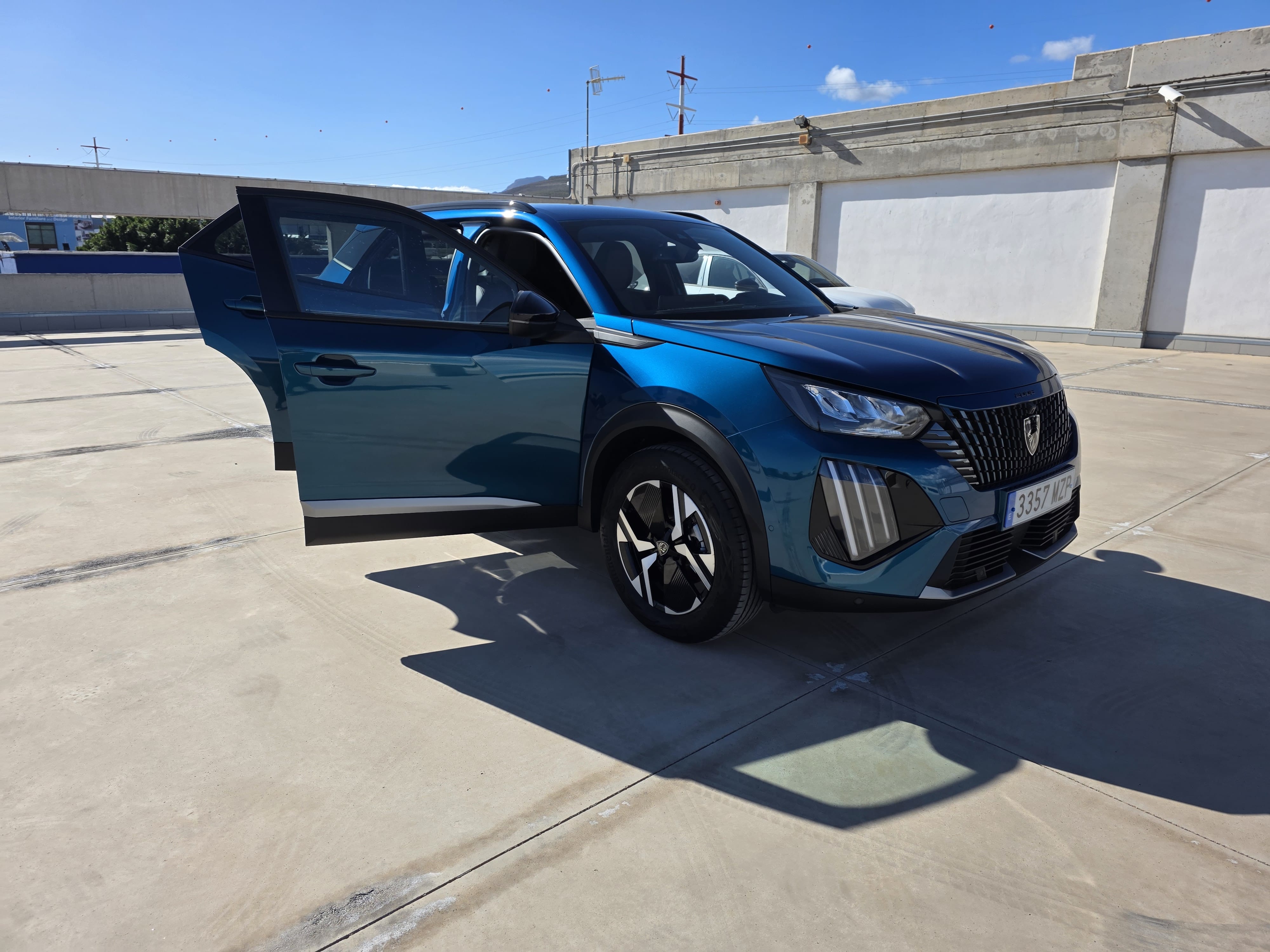 Peugeot 2008 with Air conditioning