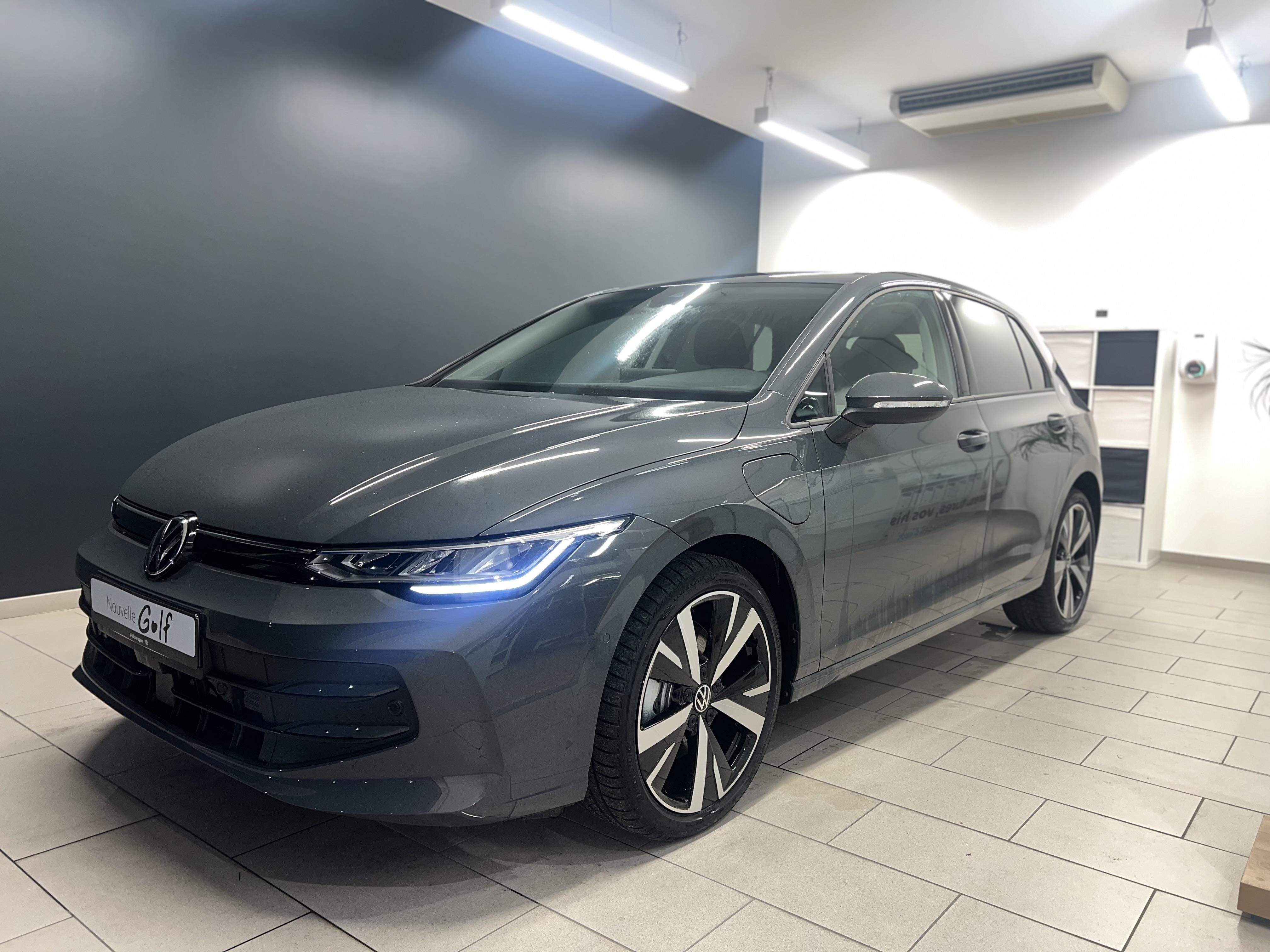 Volkswagen Golf avec Climatisation