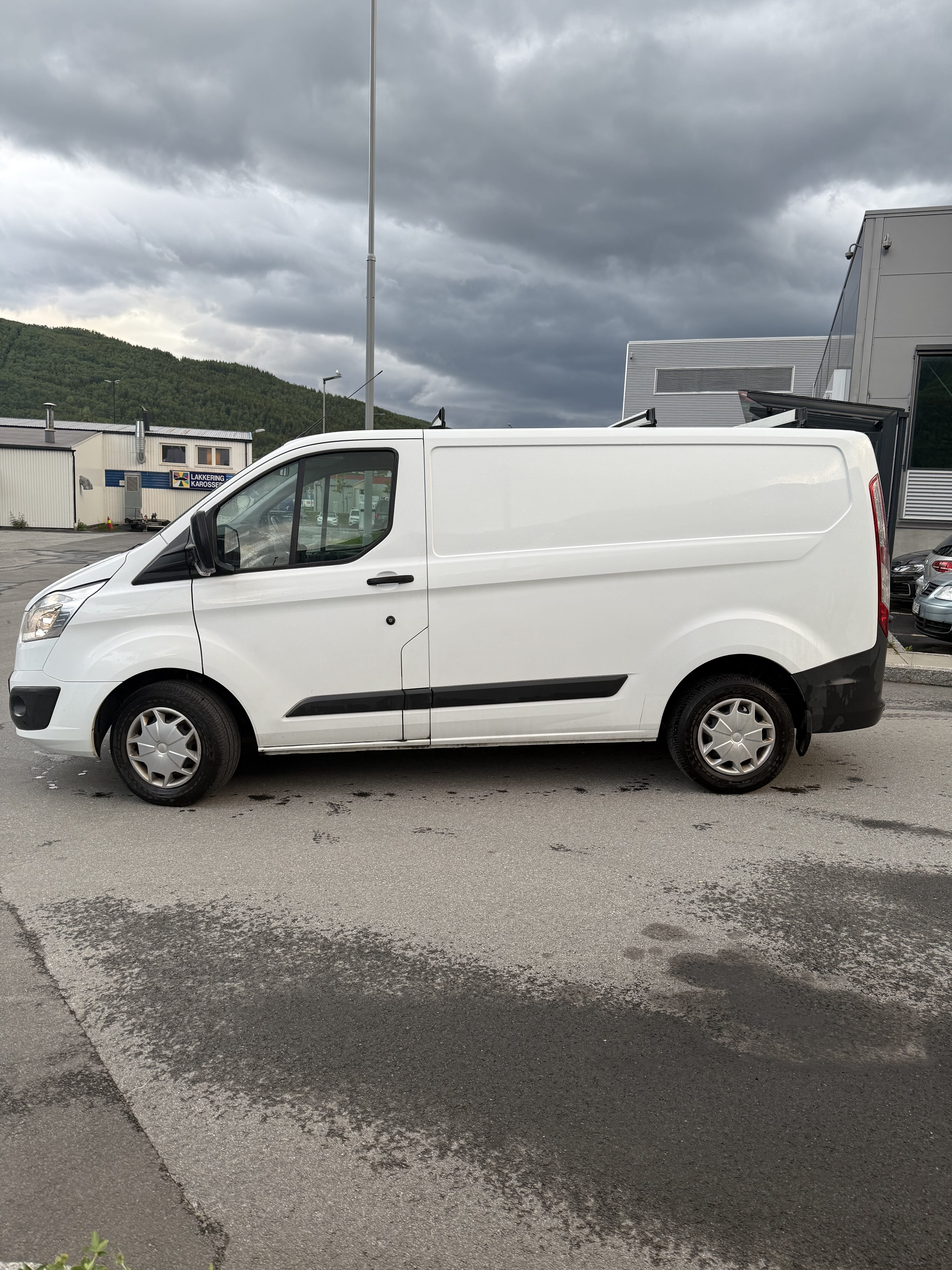 Ford Transit Custom Varebil med Aircondition