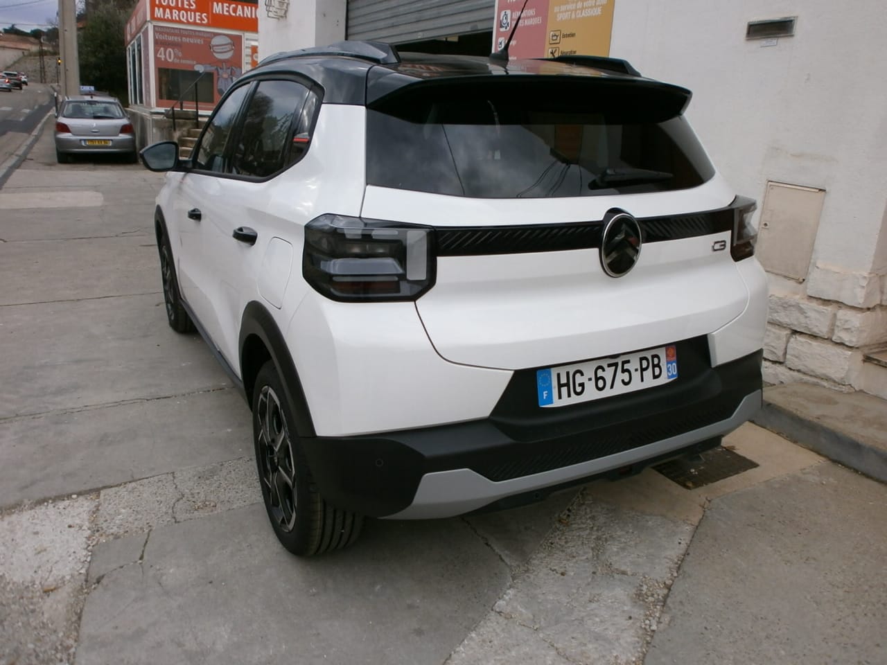 Citroen C3 IV MAX HYBRID 100CH BVA with GPS