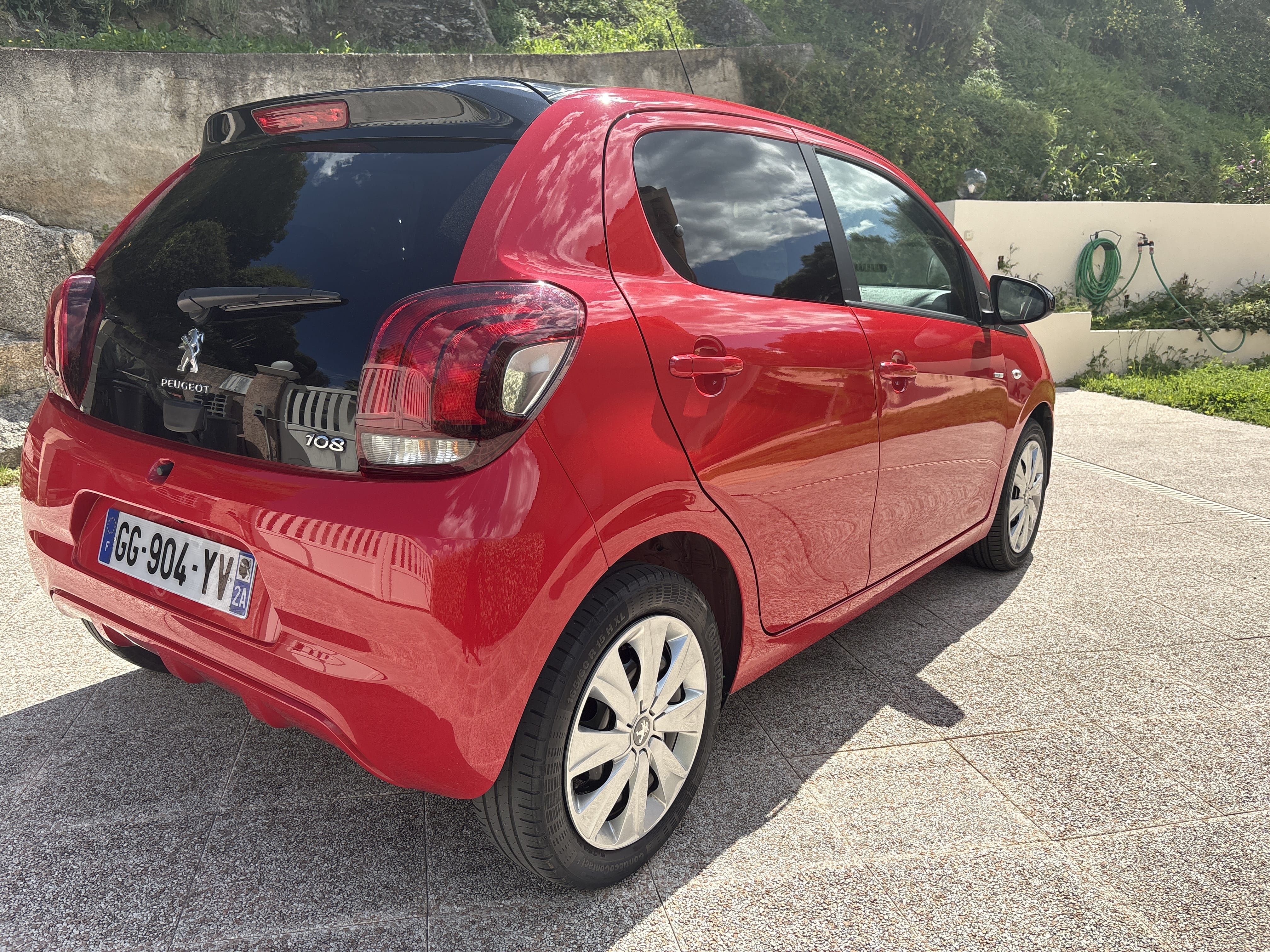 Peugeot 108 1.0 vti 72 cv avec Caméra de recul
