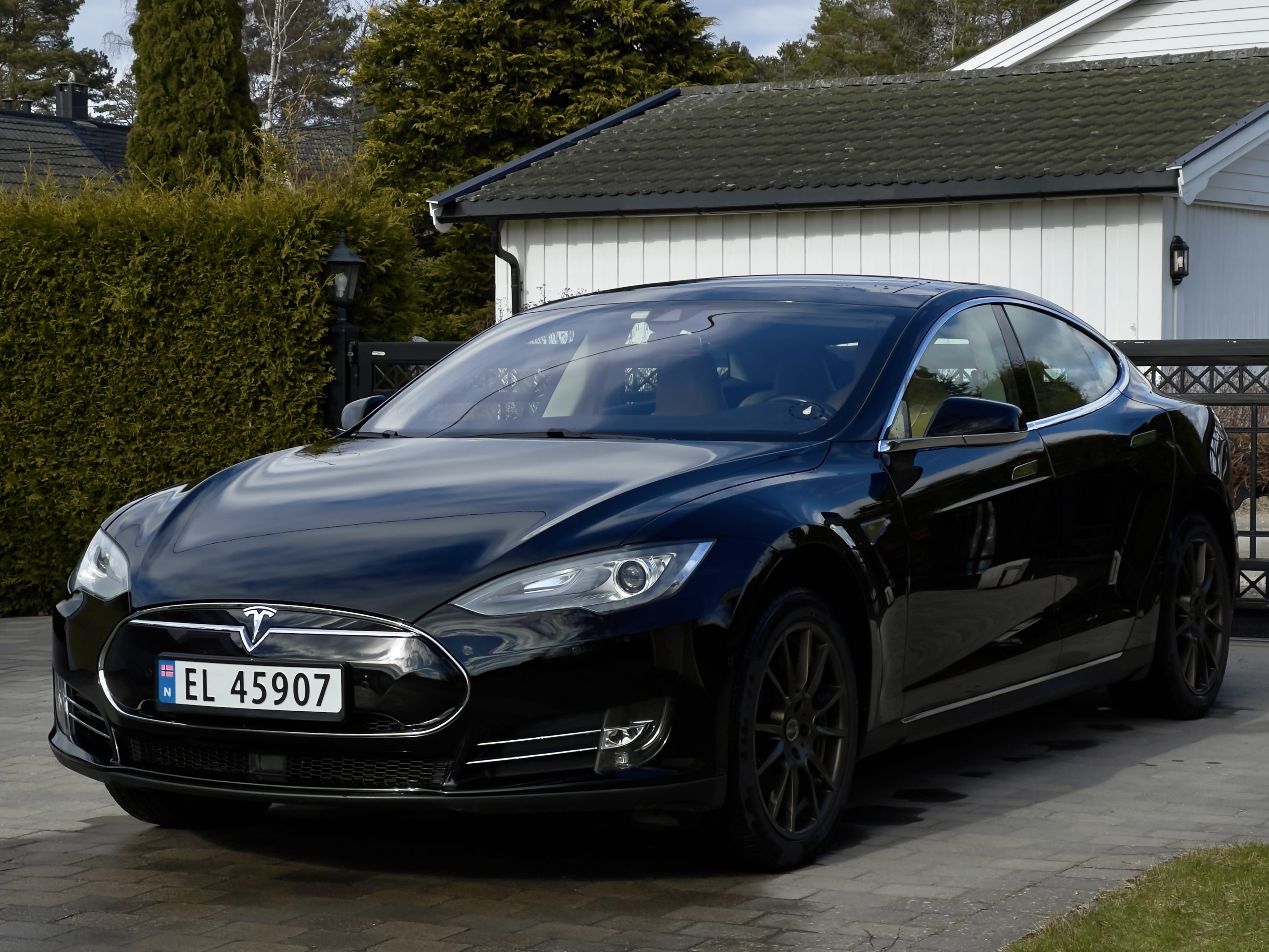 Tesla Model S 85D Gratis lading, 2015, Electric, automatic