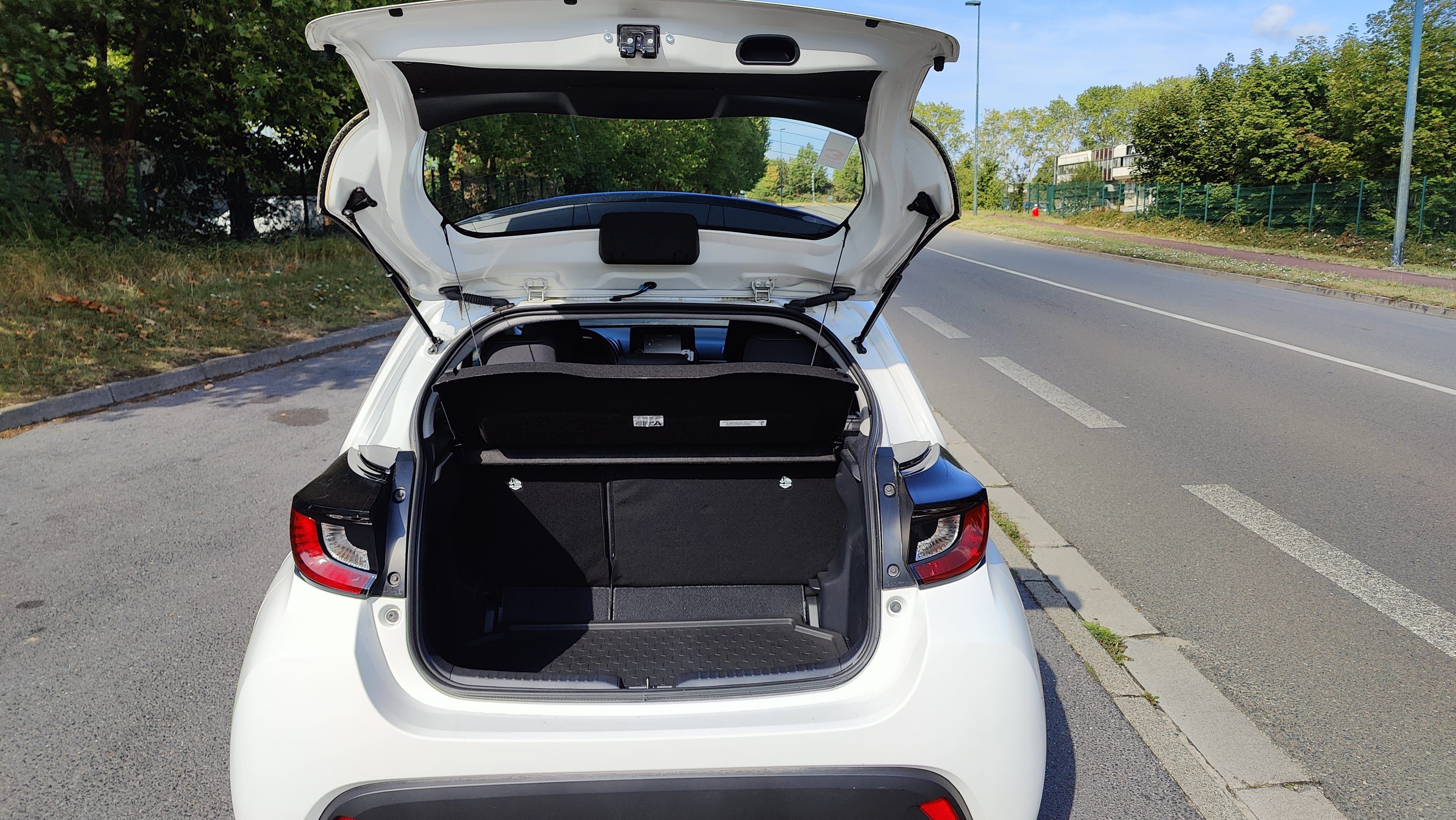 Toyota Yaris Hybride 4 - FW644LV avec Audio Bluetooth