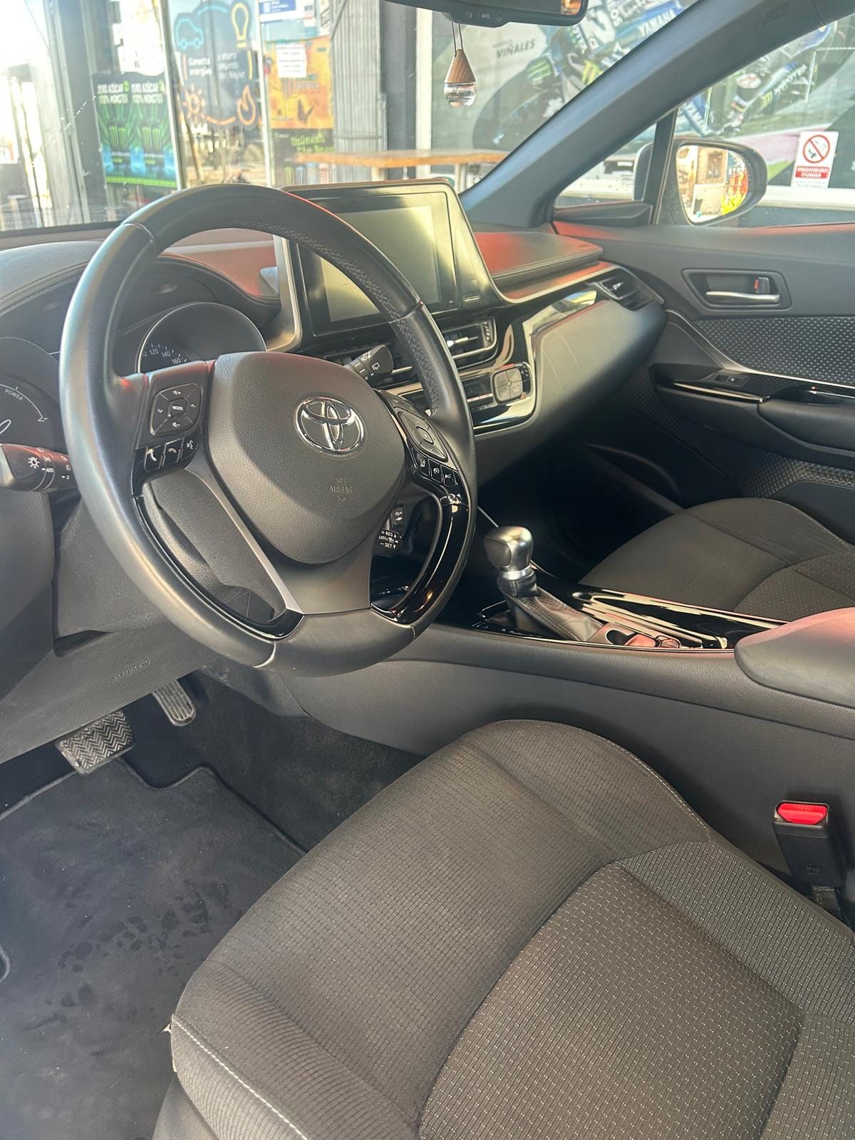 Toyota C-HR Hybrid con Control de velocidad