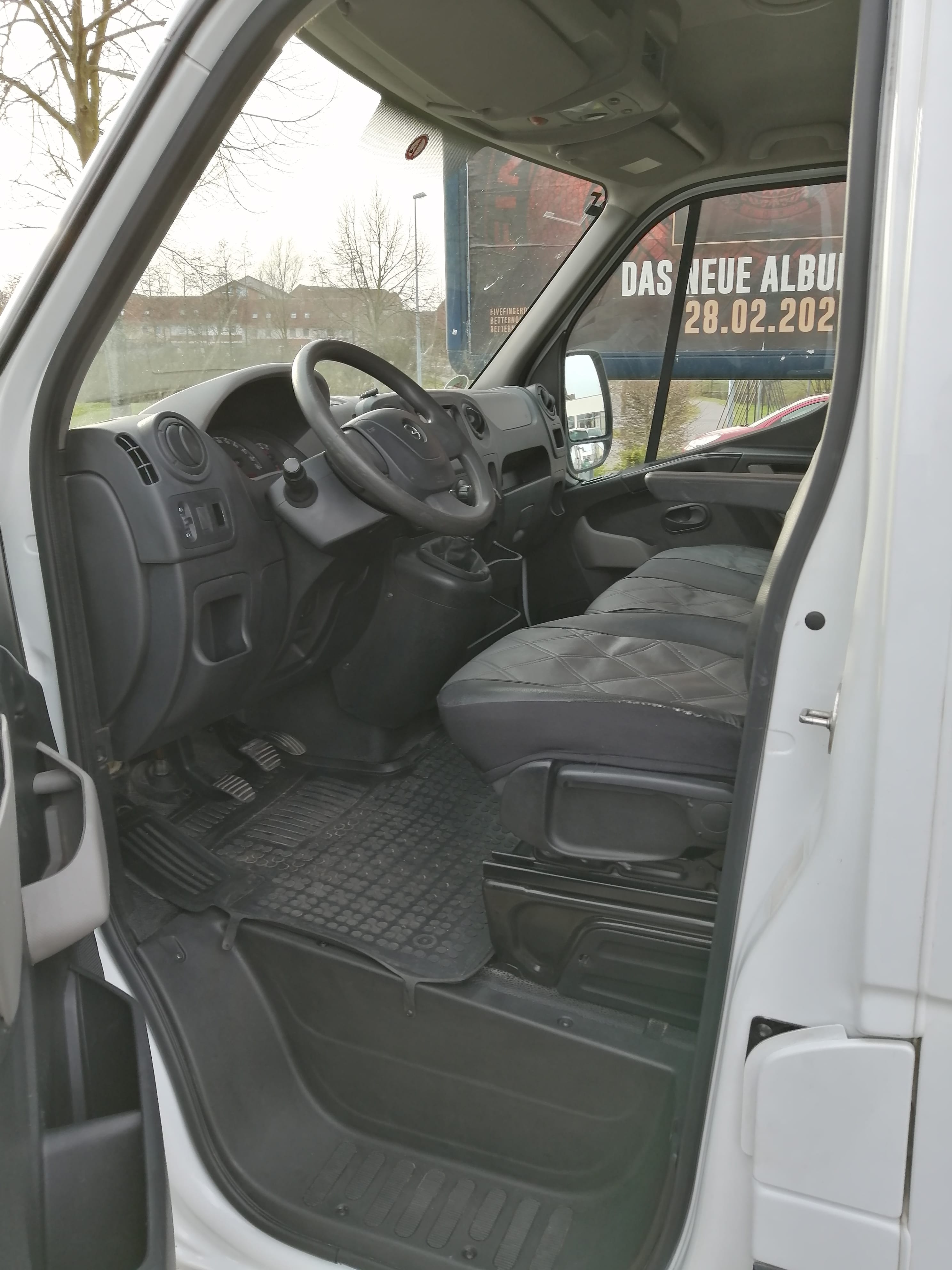 Opel Movano Lang&Hoch ca. 10m3 mit Anhängerkupplung