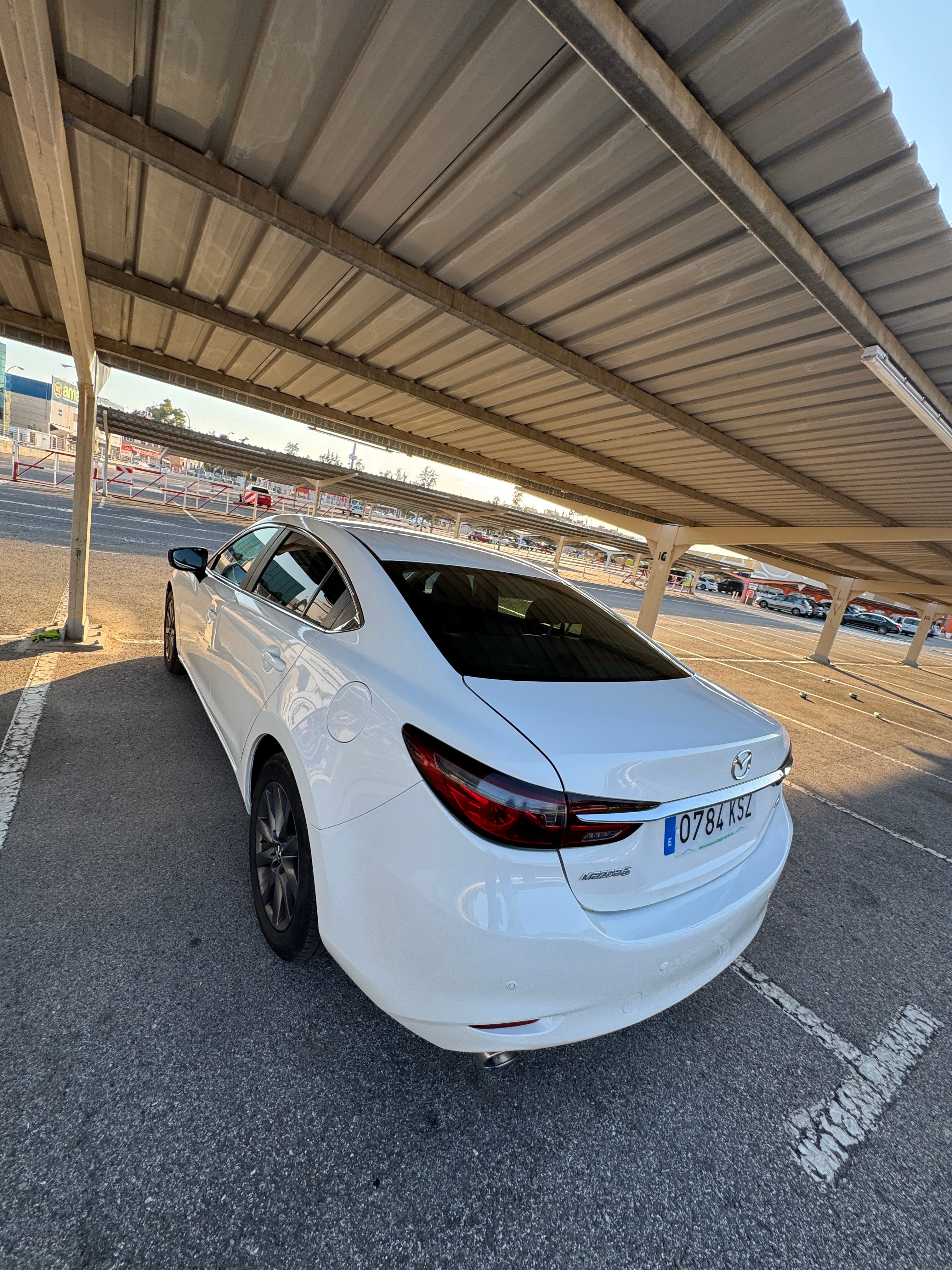 Mazda 6 2.2 con GPS