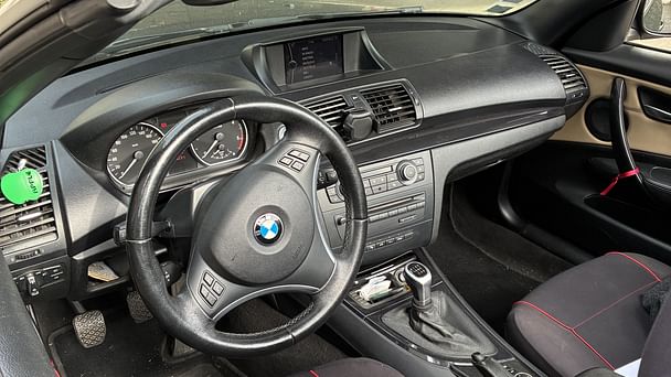 BMW Série 1 Cabriolet avec Entrée audio / iPod