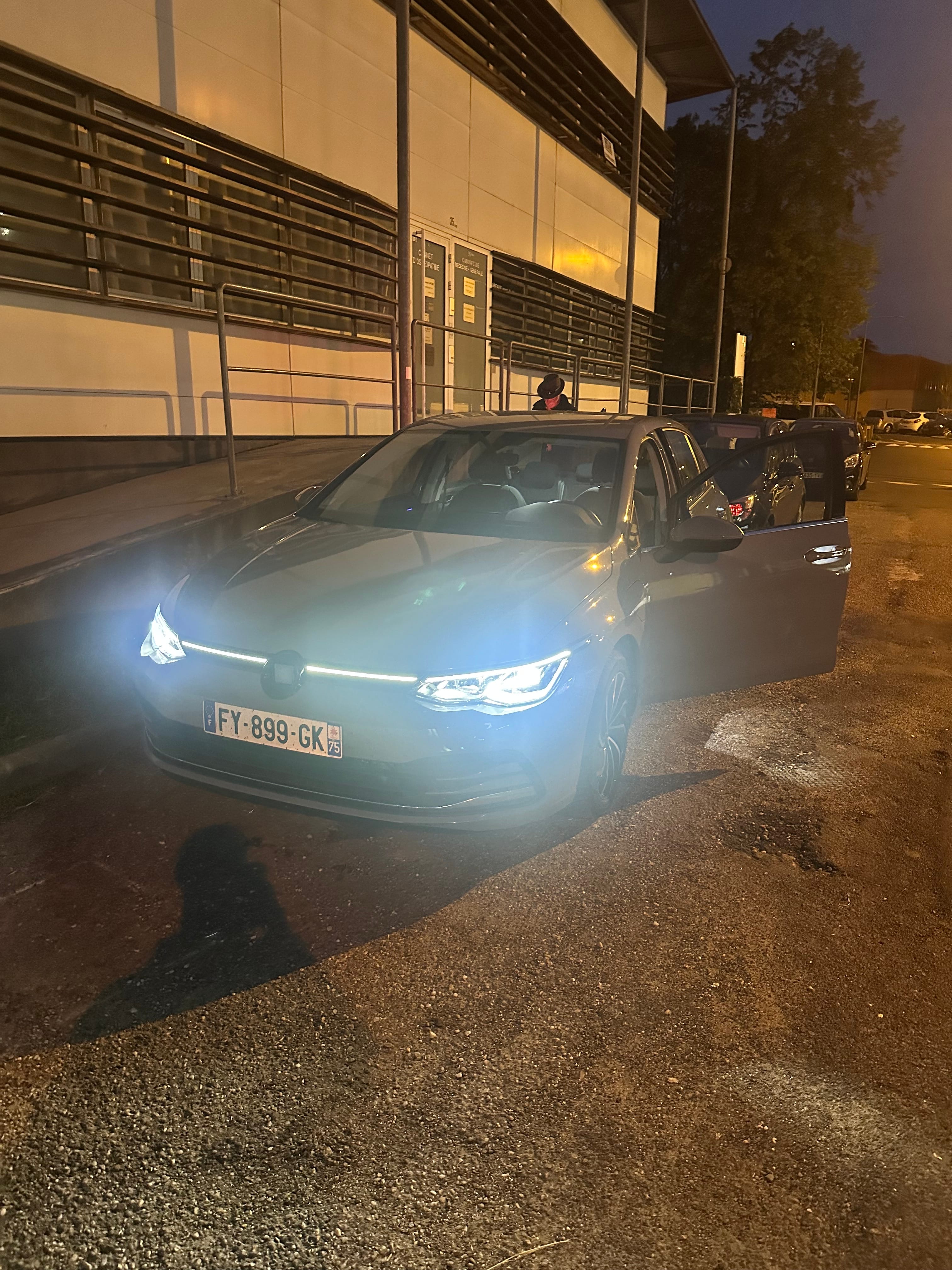 Volkswagen Golf, 2021, Essence 95 / Électrique (hybride), automatique