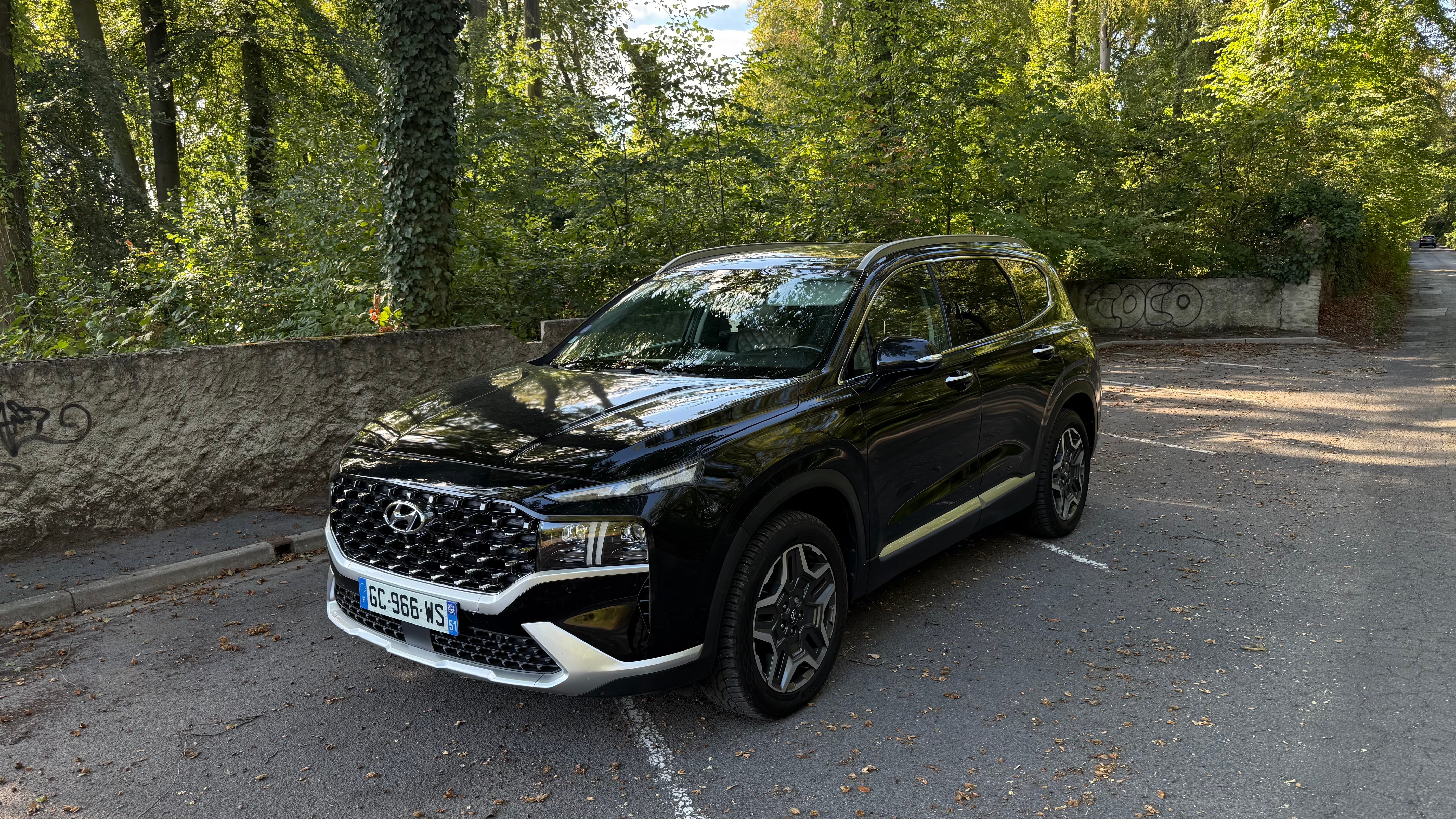 Hyundai Santa Fe, 2021, Essence 98 / Électrique (hybride), automatique, 7 places