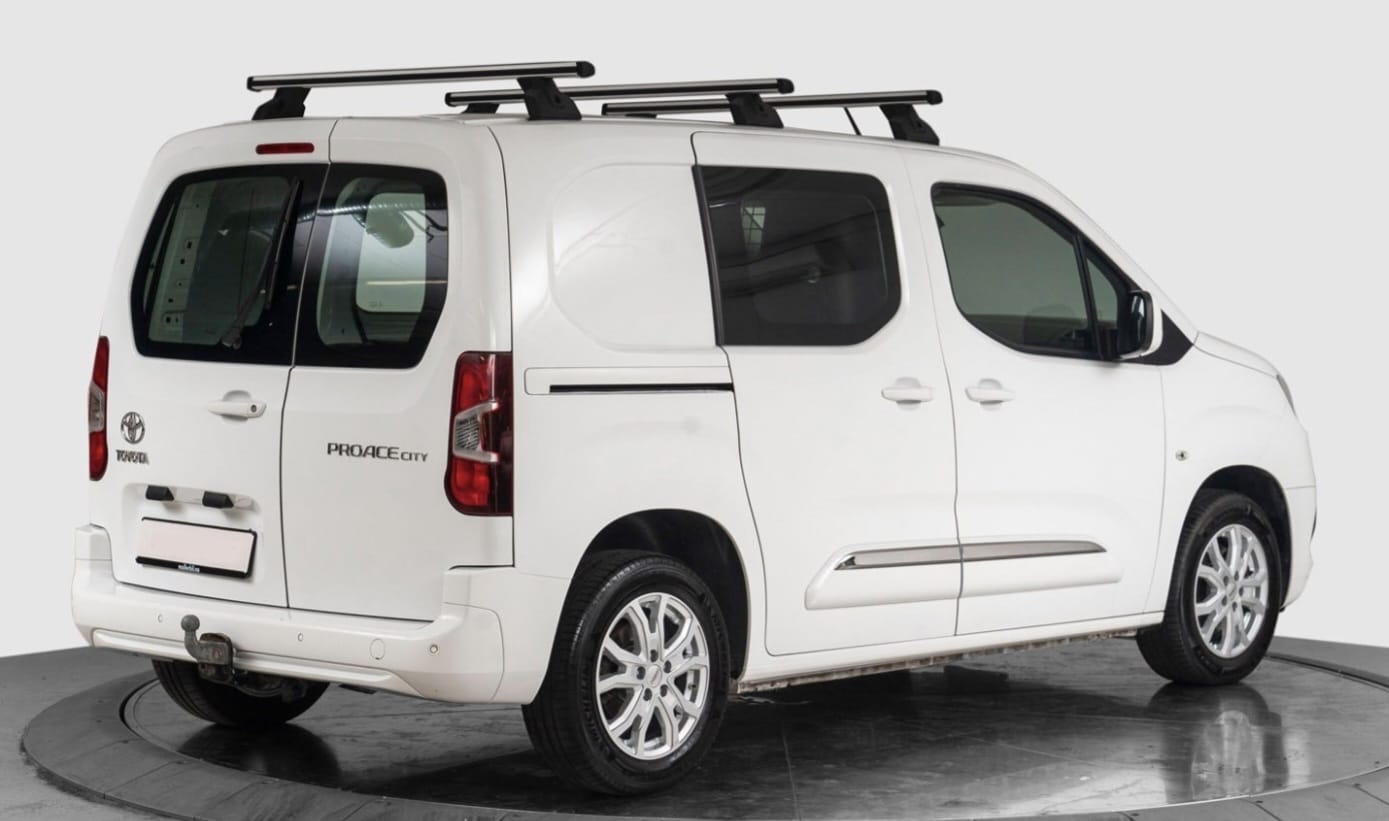 Toyota Proace City with Air conditioning