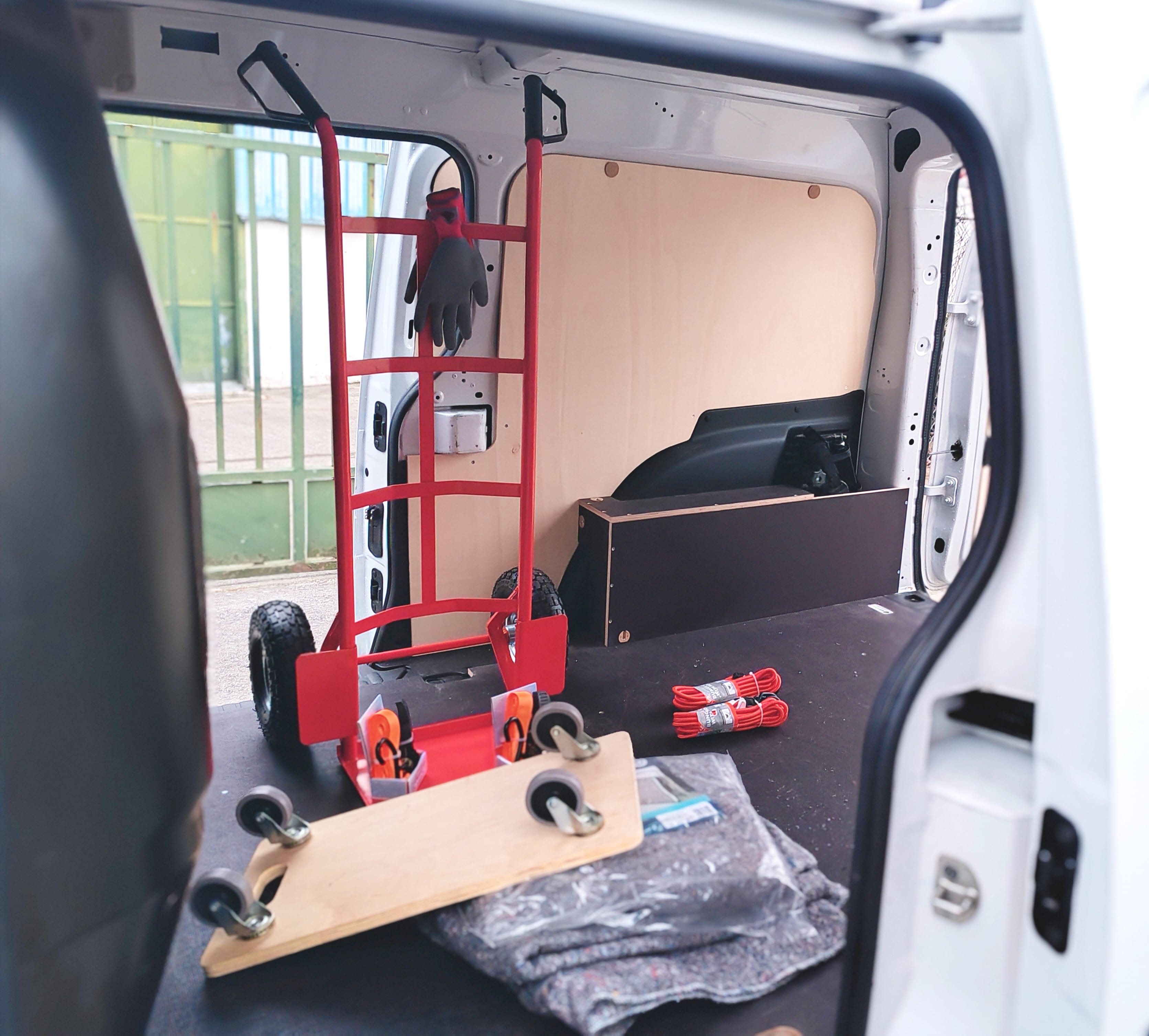 Renault Kangoo Express 4m3=modèle allongé+diable+plateau roulant+tendeurs+Sangles+couvertures