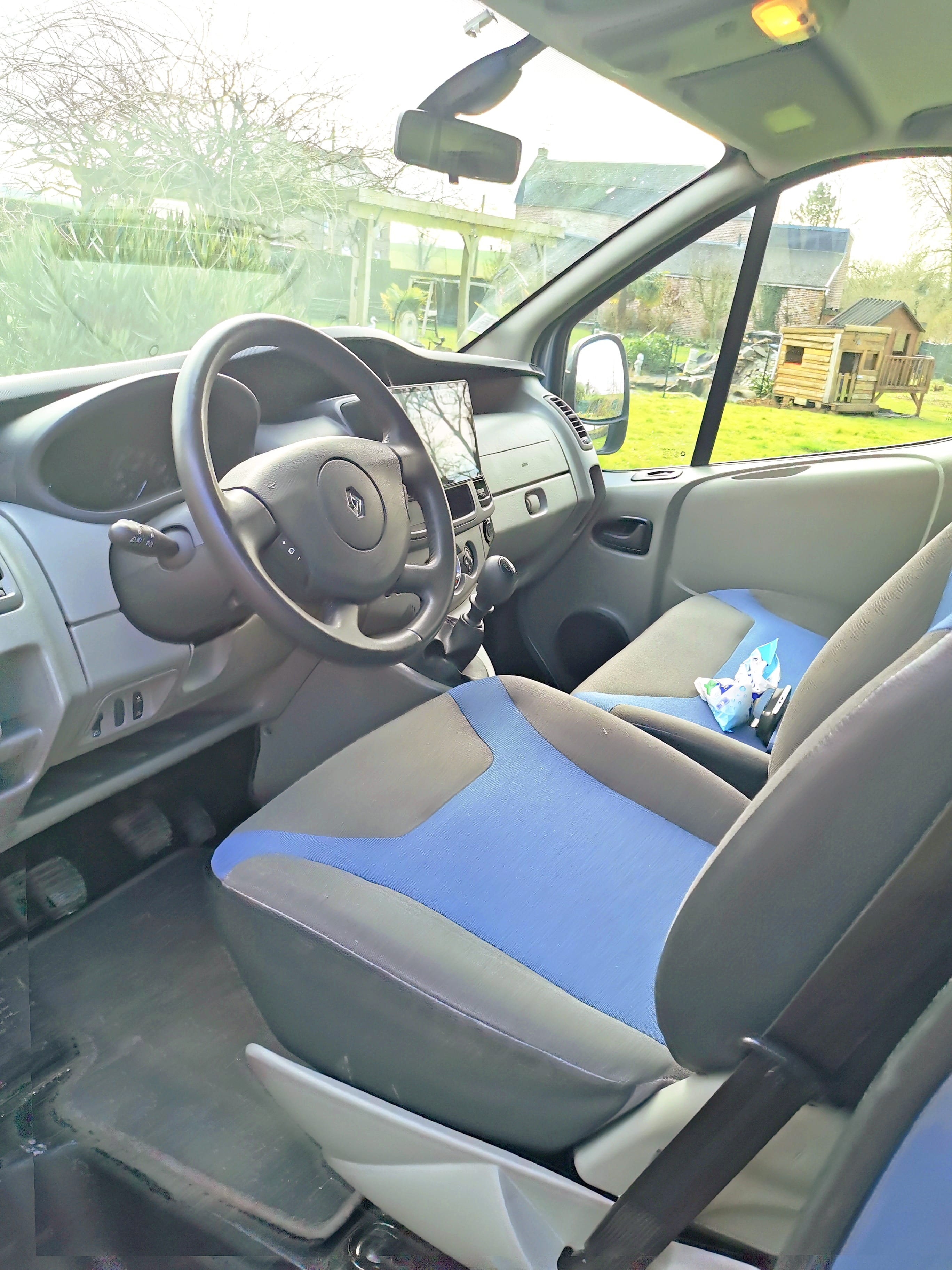 Renault Trafic Double Cabine  2.5 dci avec Régulateur de vitesse