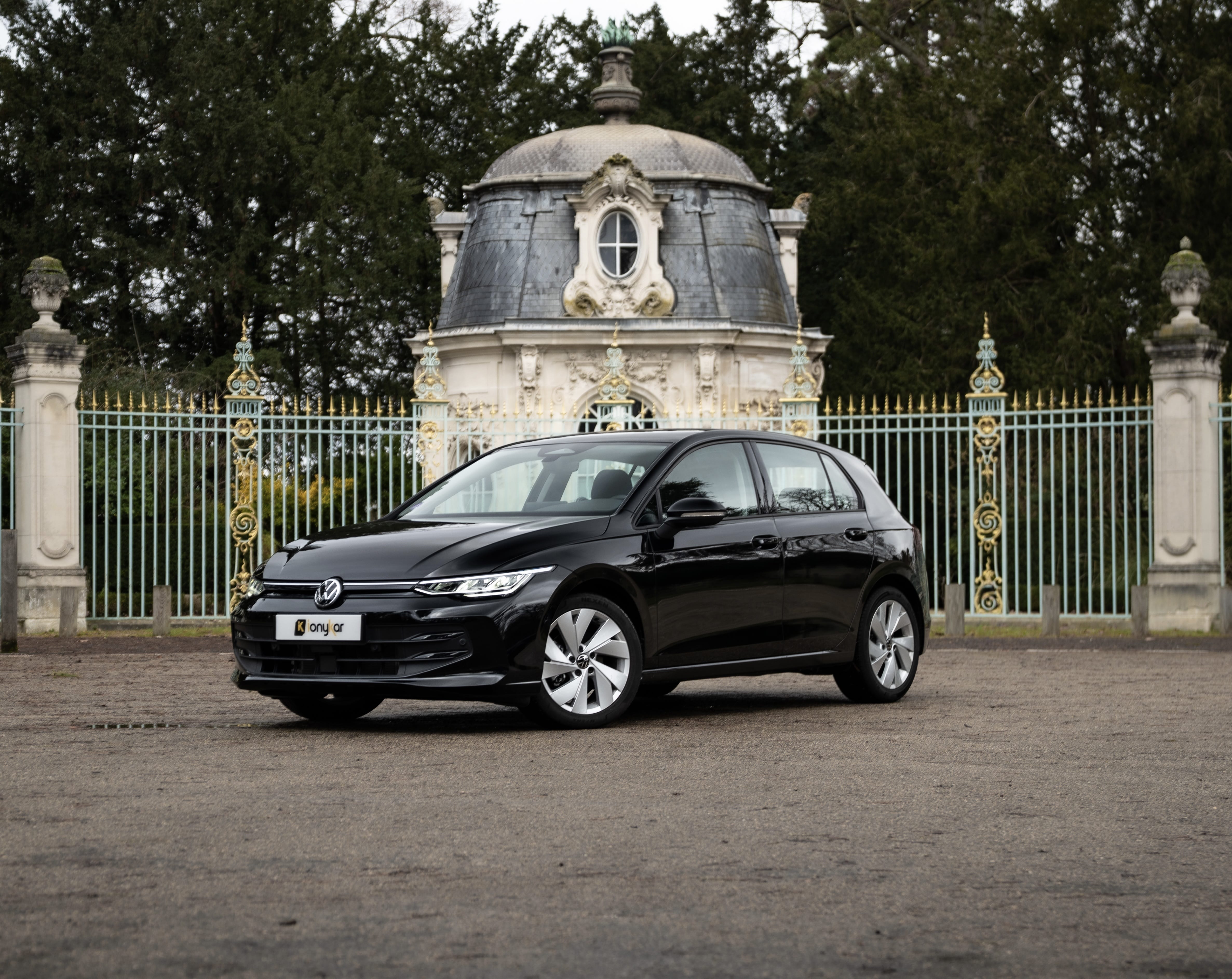 Volkswagen Golf 8, 2025, Essence 98 / Électrique (hybride), automatique