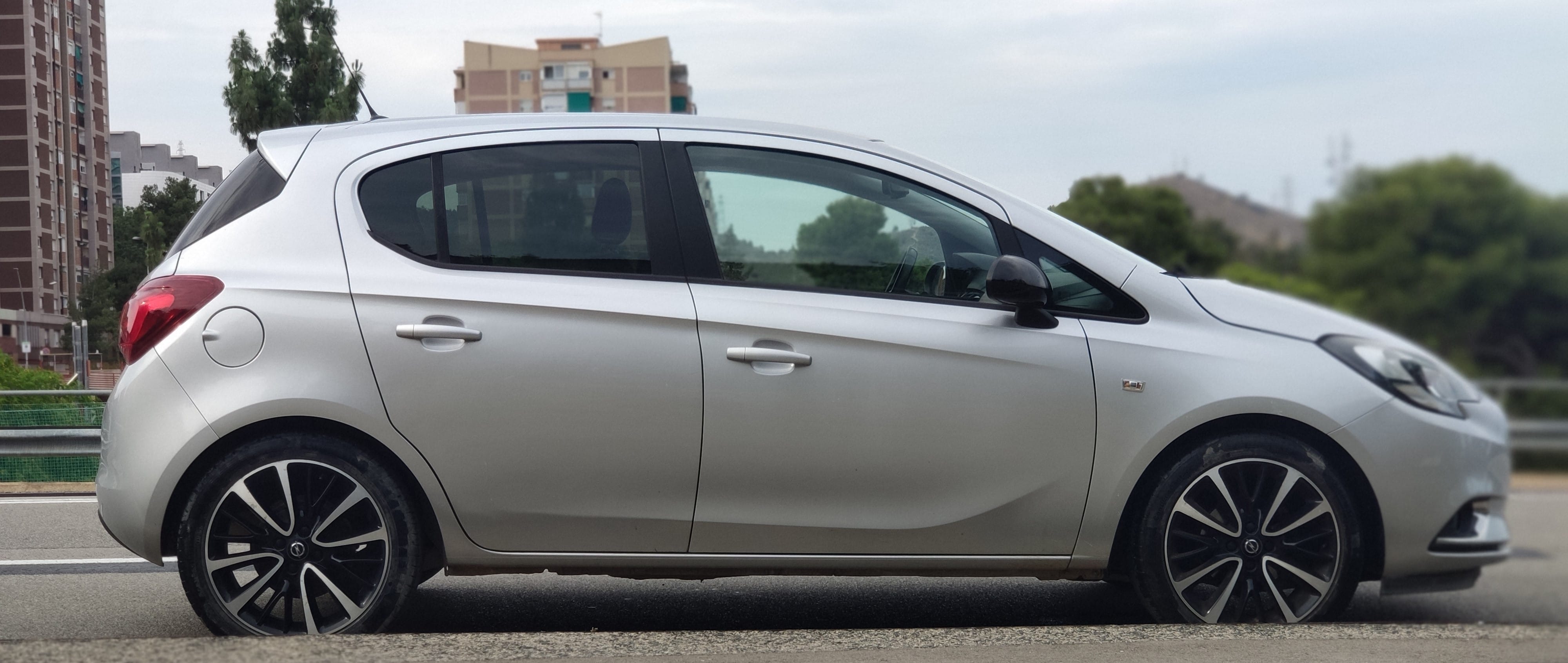 Opel Corsa con Aire acondicionado