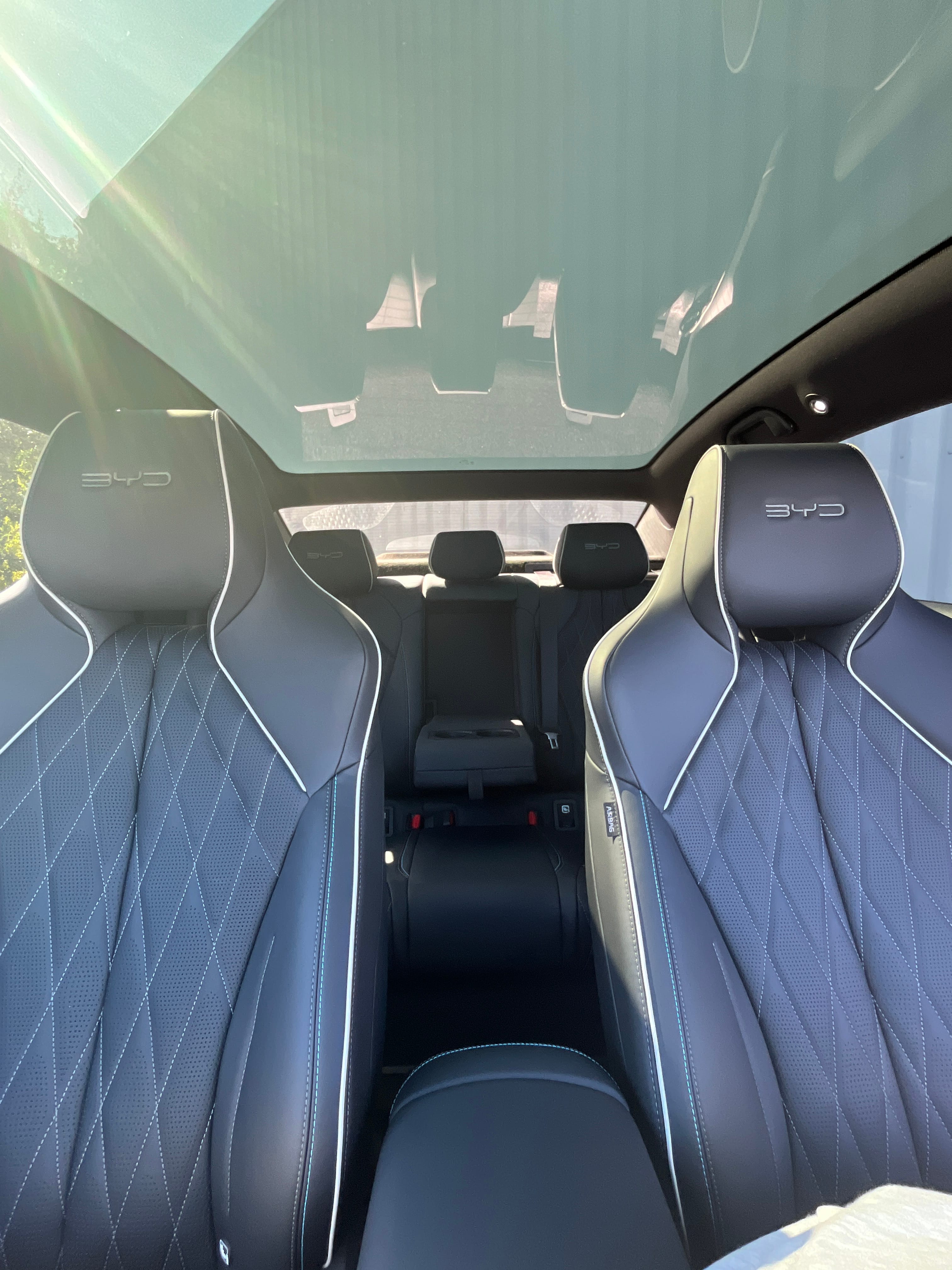 BYD SEAL Excellence-AWD avec Quatre roues motrices