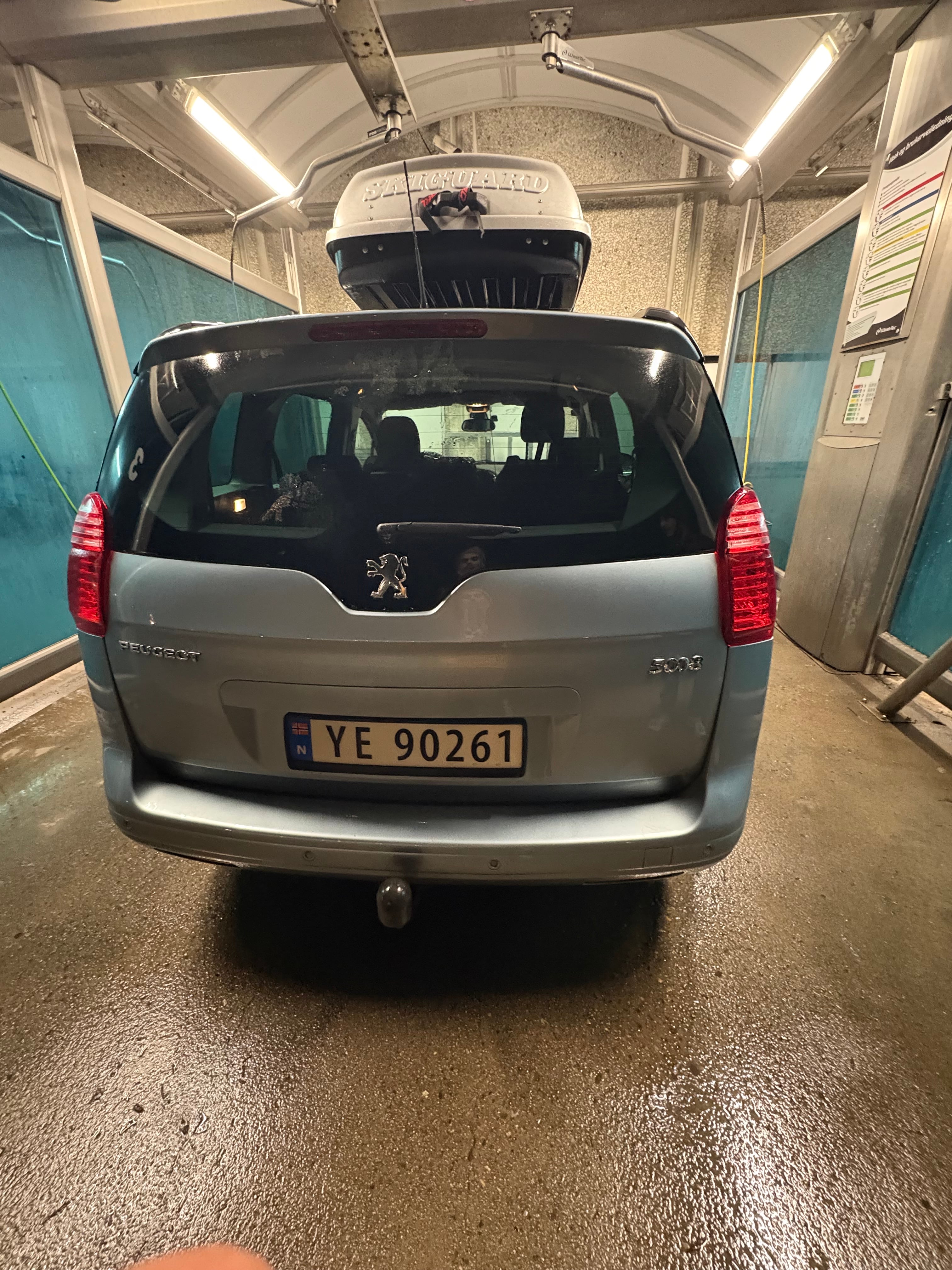 Peugeot 5008, 2011, Diesel, automatisk, 7 seter