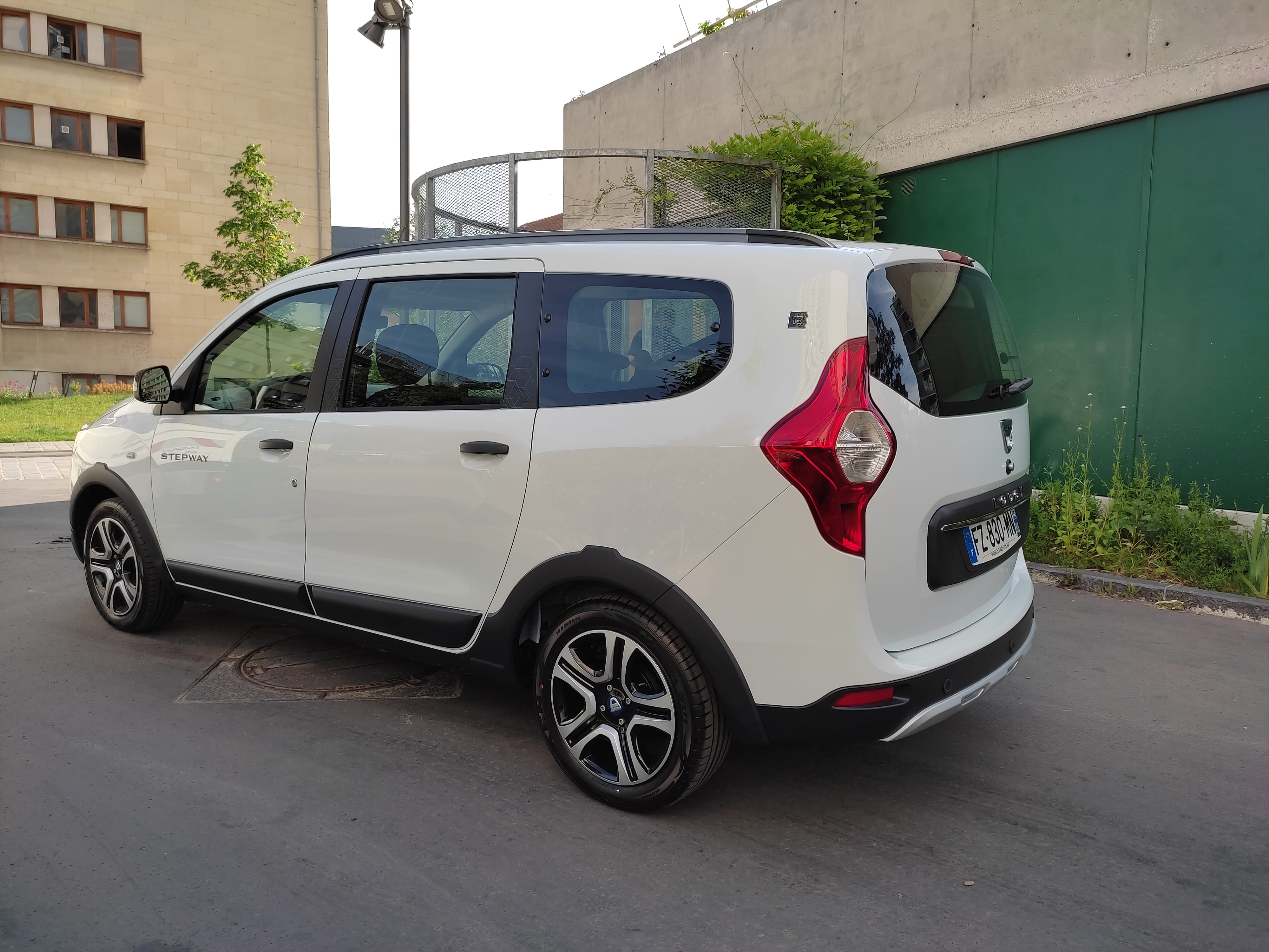 Dacia Lodgy avec GPS