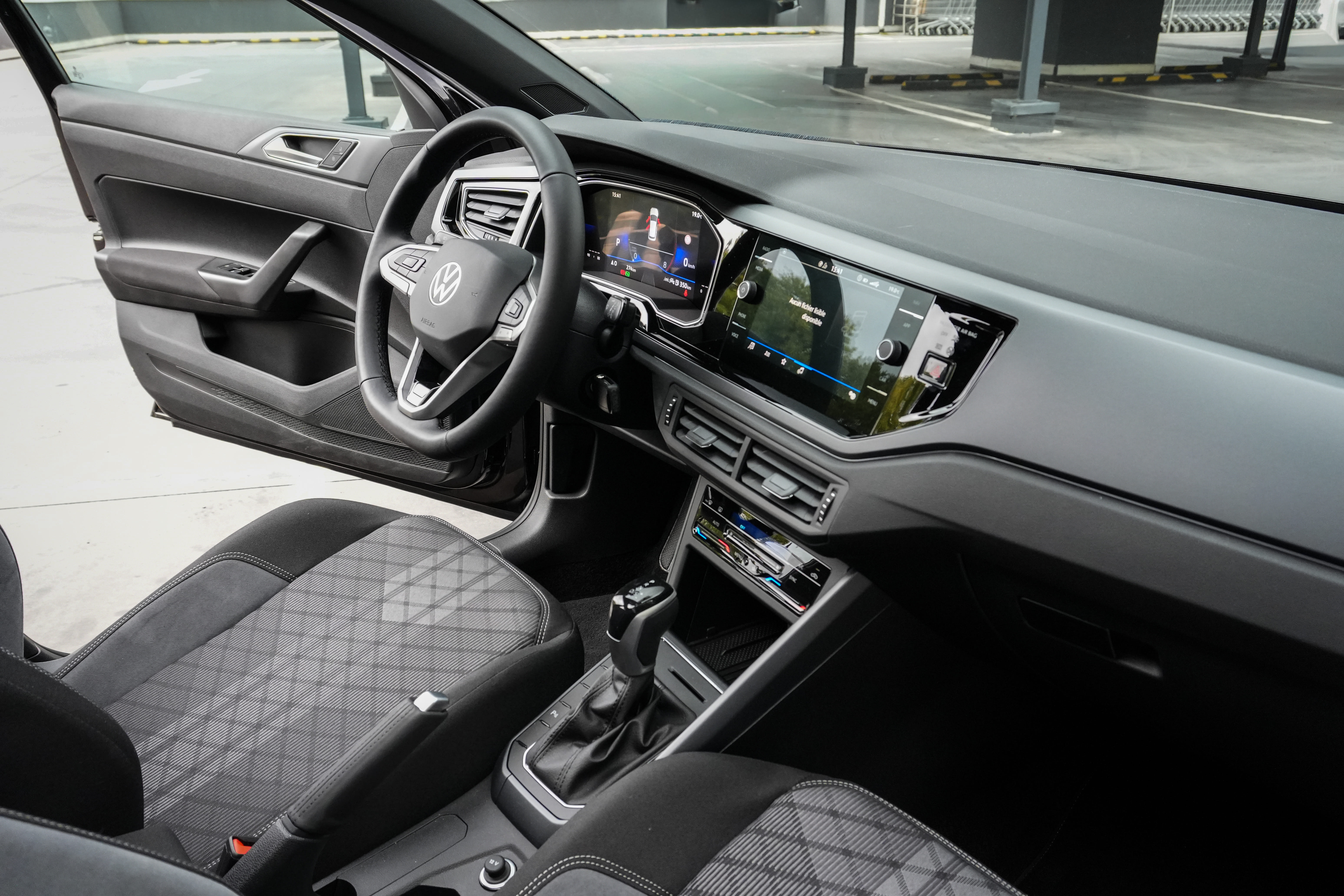 Volkswagen Polo R-Line met Cruise control