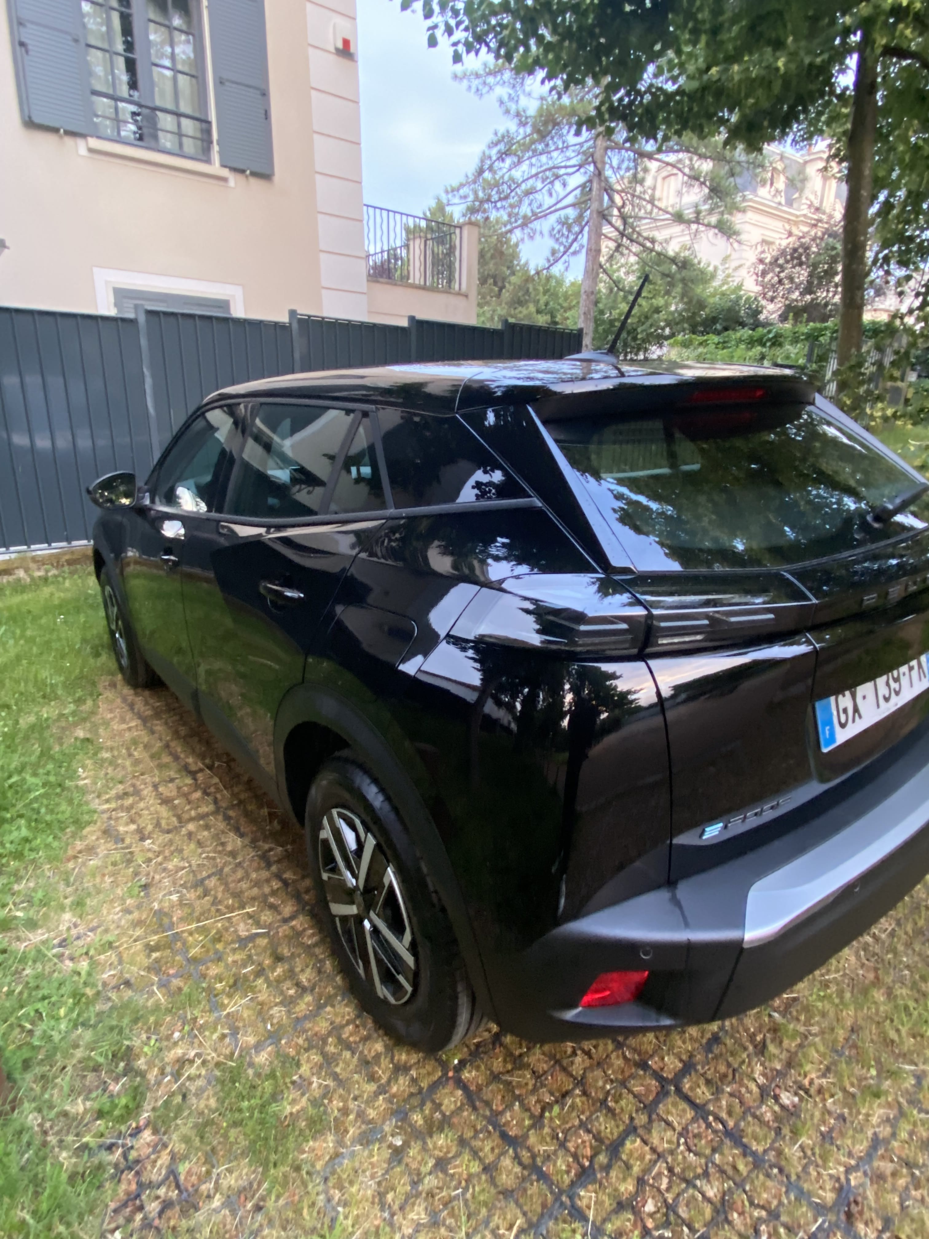 Peugeot e-2008 avec Climatisation