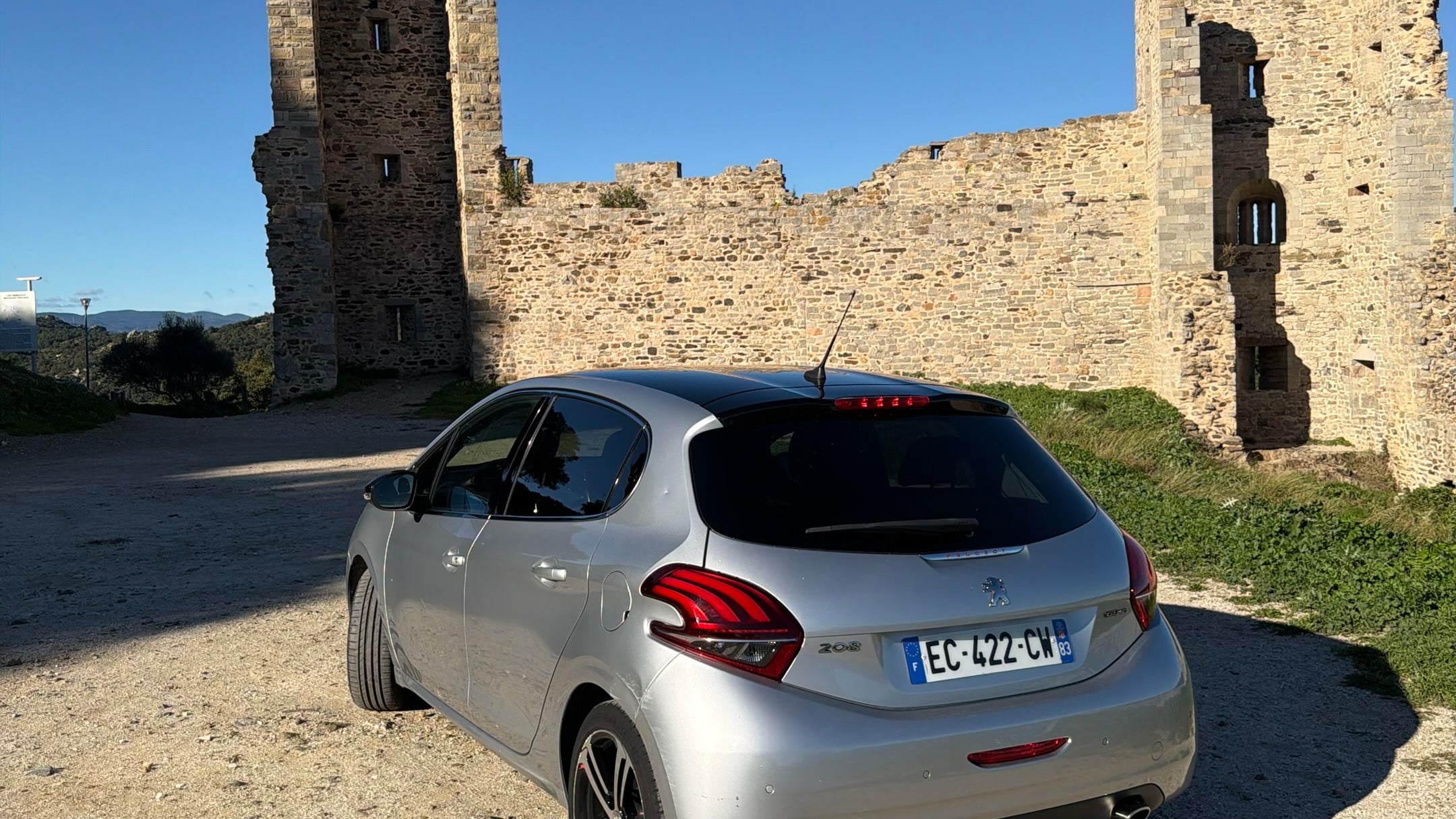 Peugeot 208 avec GPS