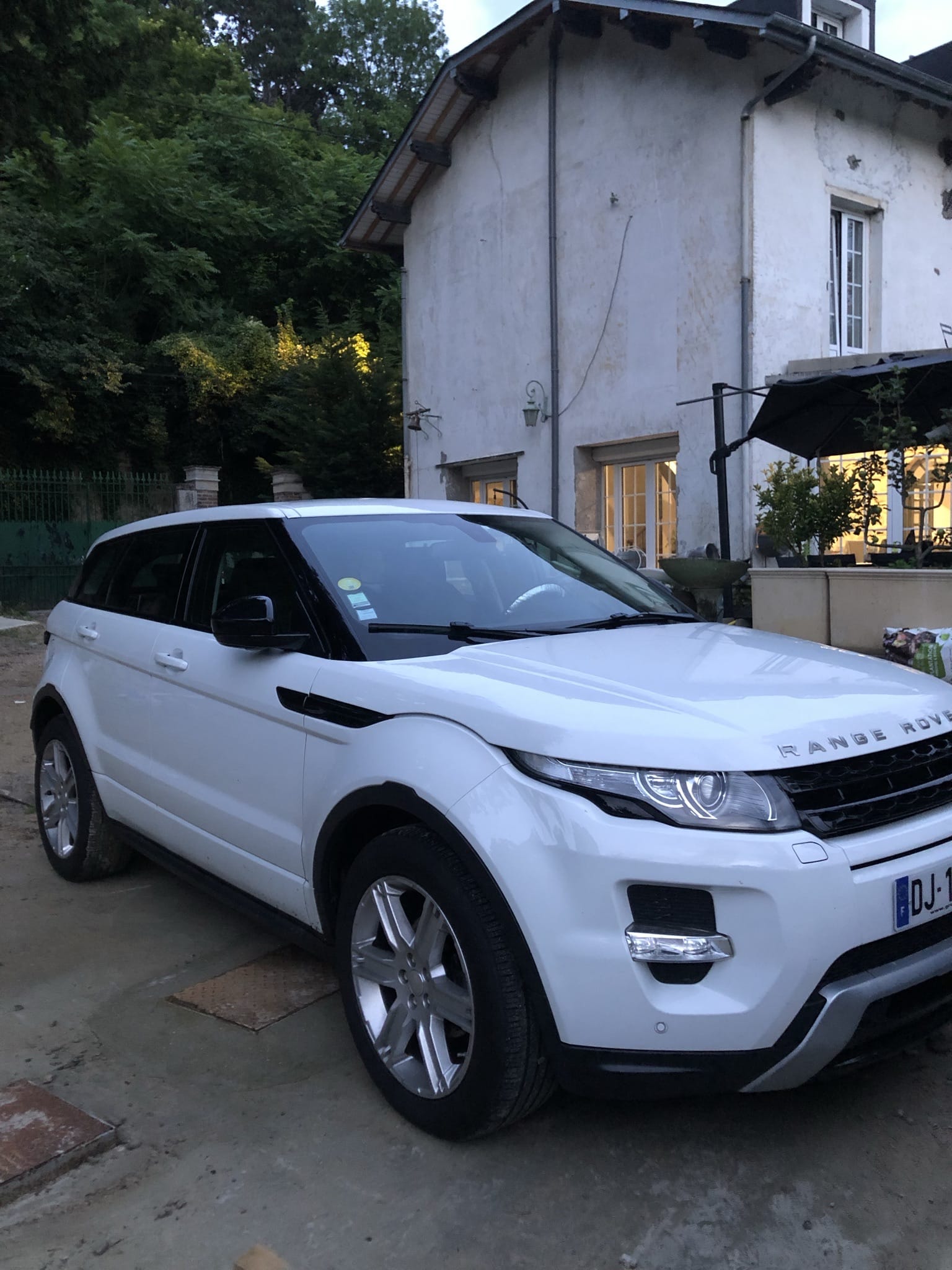 Land-Rover Range Rover Evoque 2.2 td4 avec Climatisation