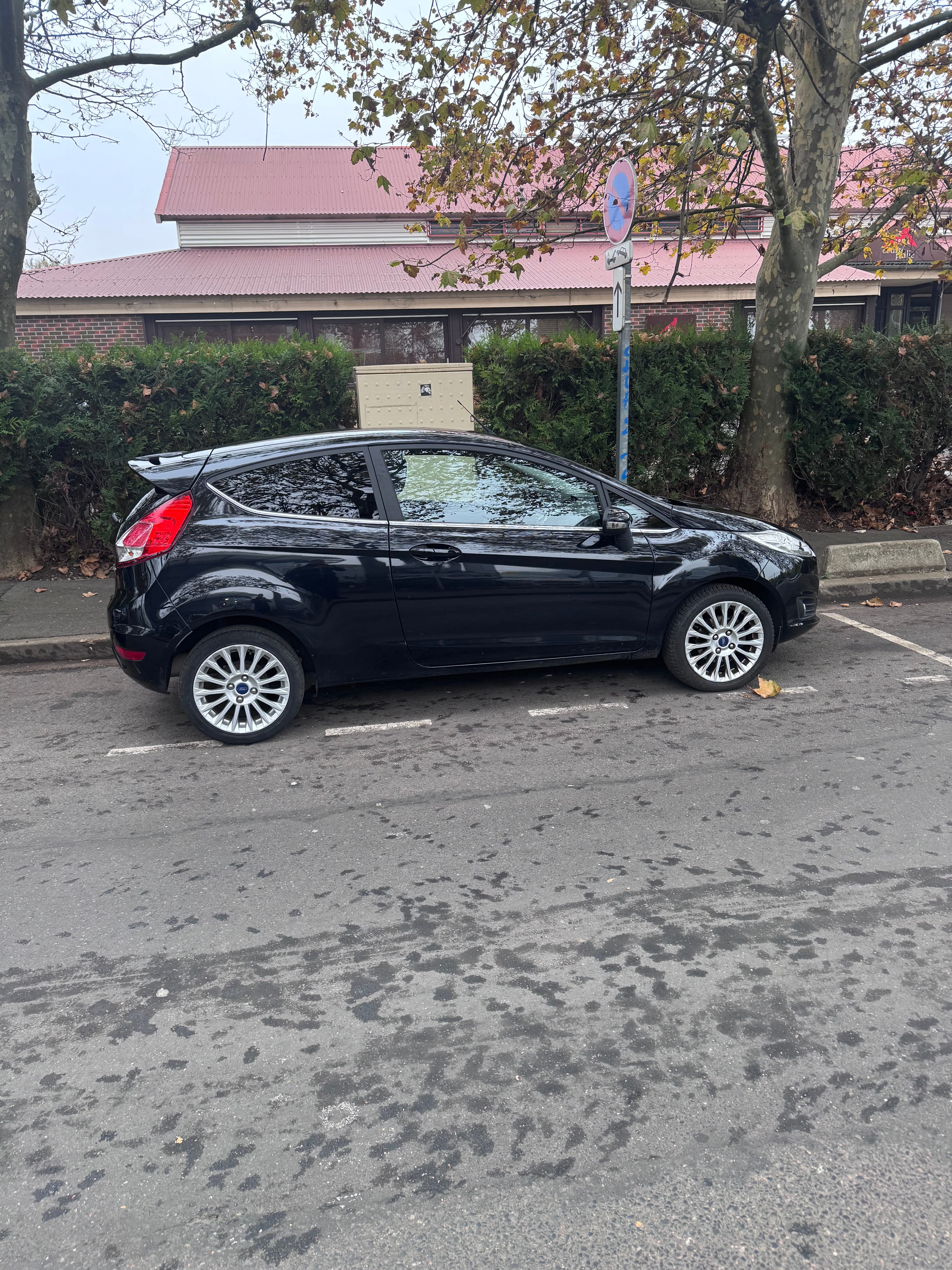 Ford Fiesta avec Climatisation