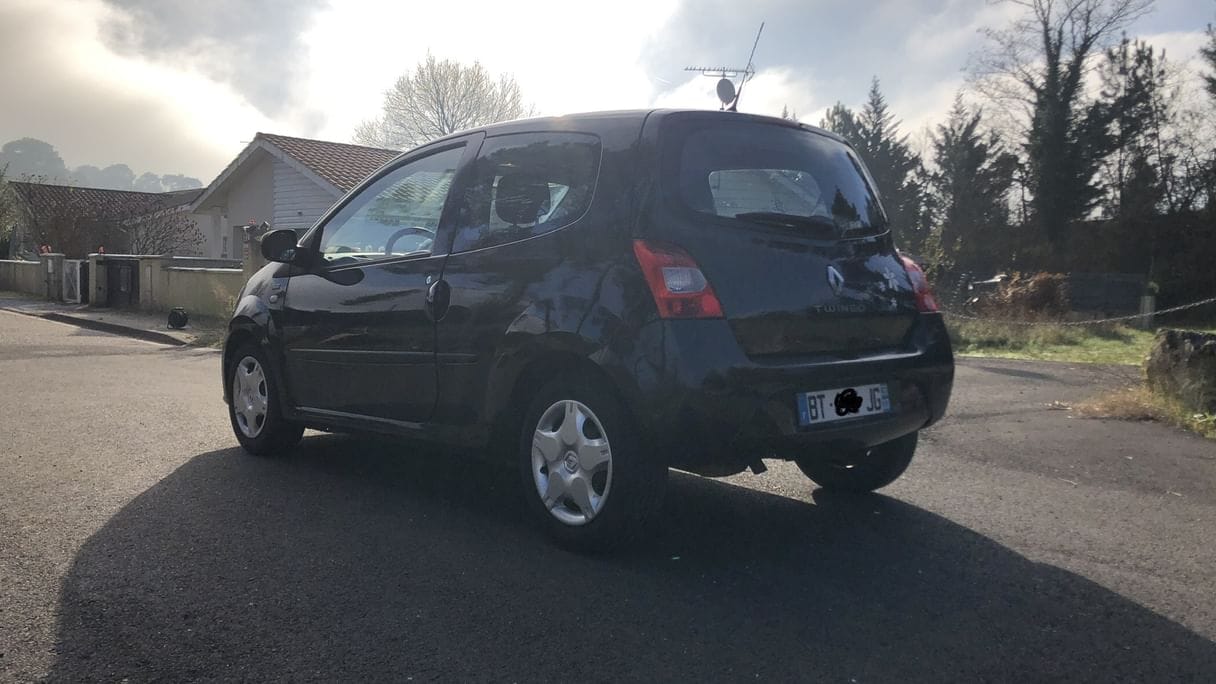 Renault Twingo II 1.2 essence 75 ch à Pessac & aéroport Bordeaux (réf BT476) avec Siège bébé