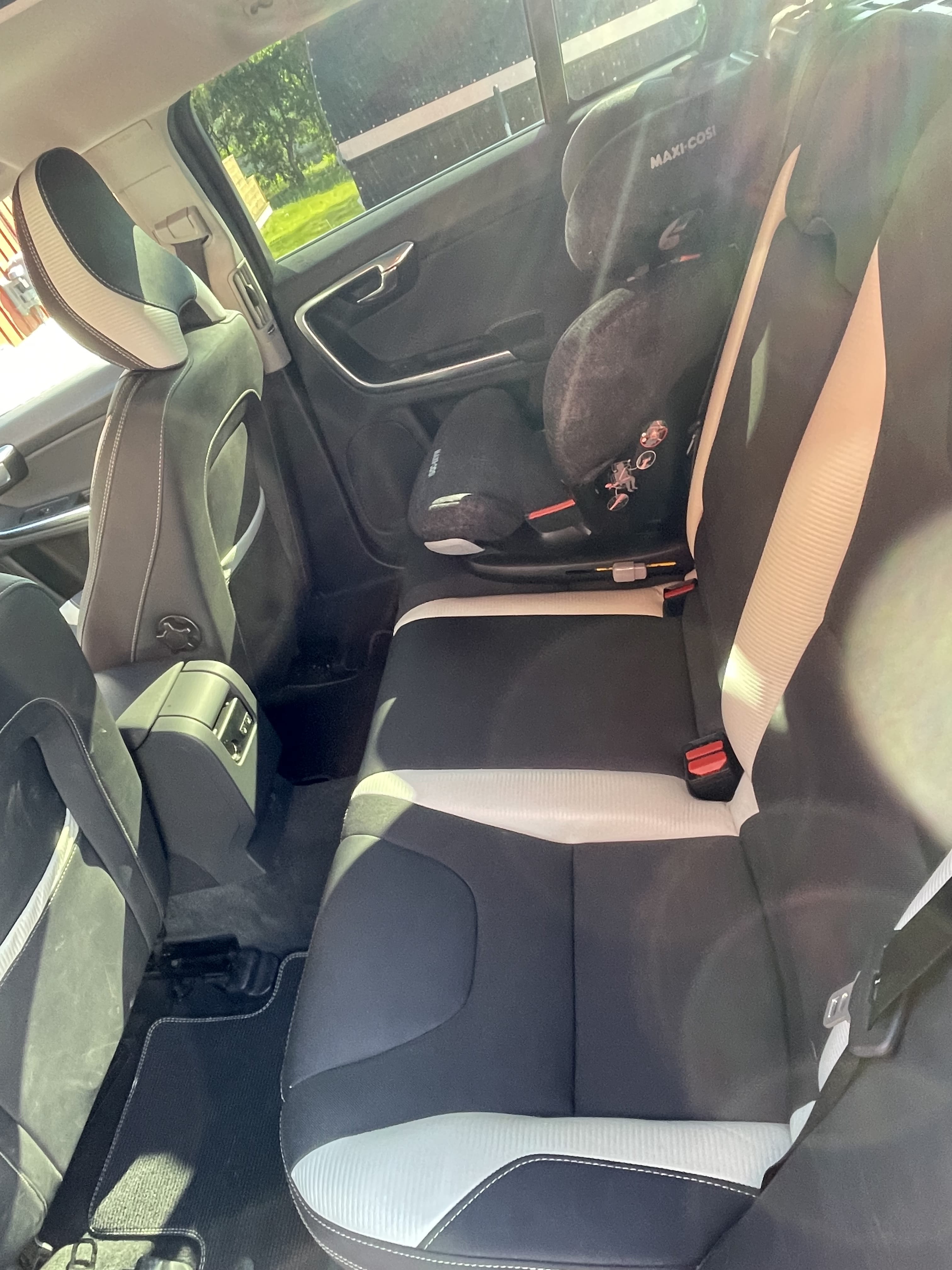 Volvo V60 med Babysete
