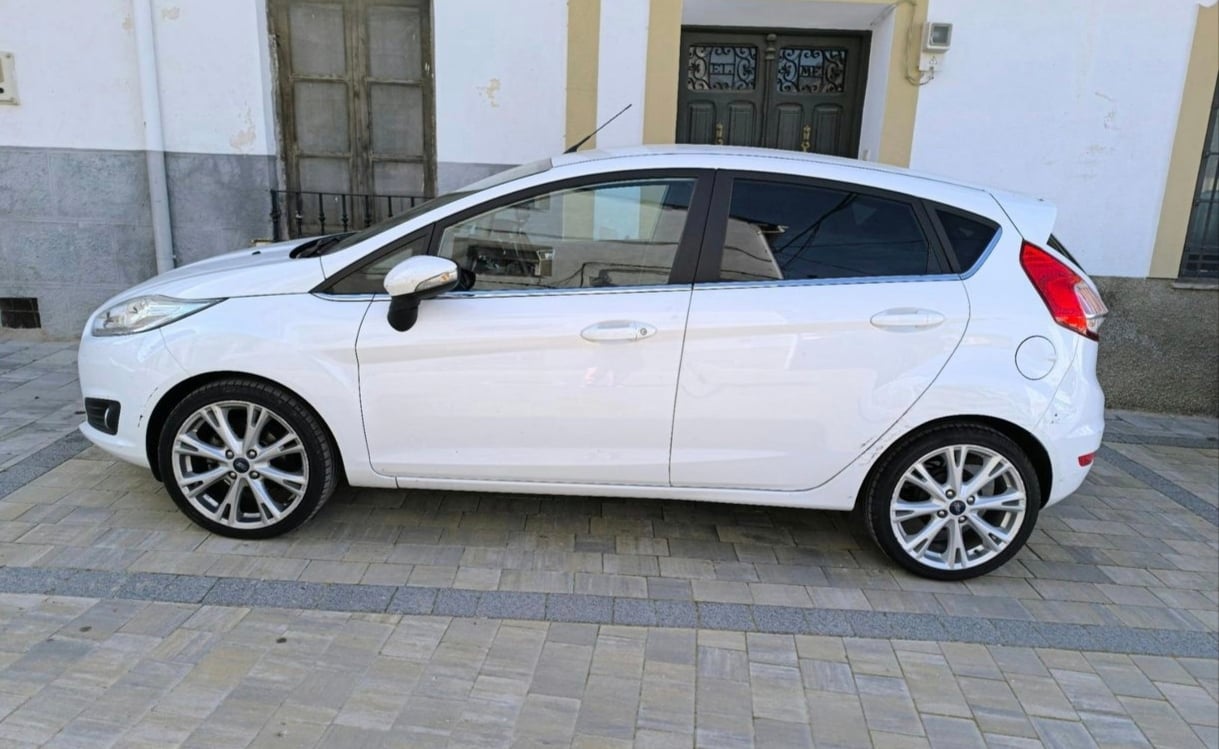 Ford Fiesta con Aire acondicionado