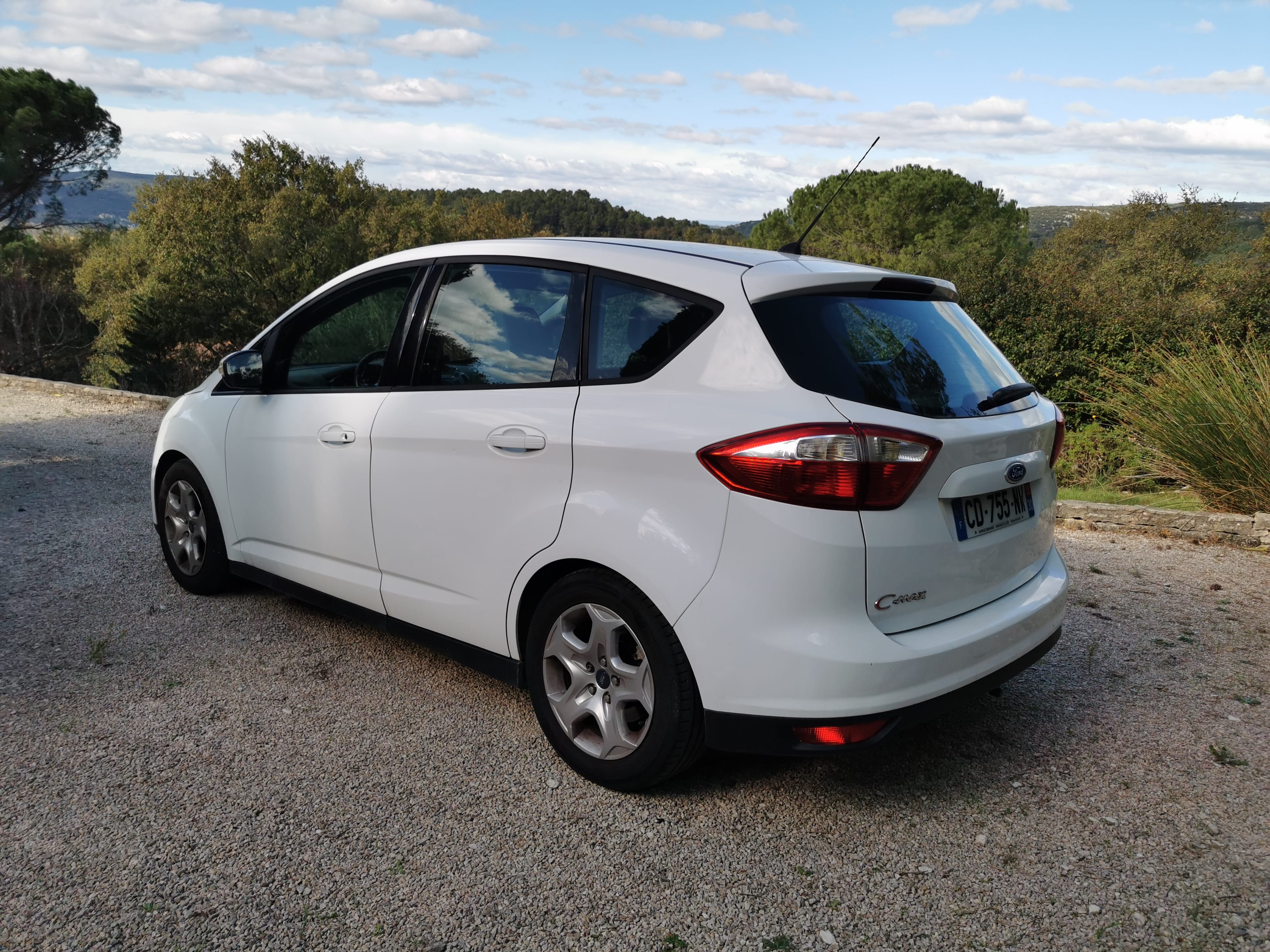 Ford C-Max avec GPS