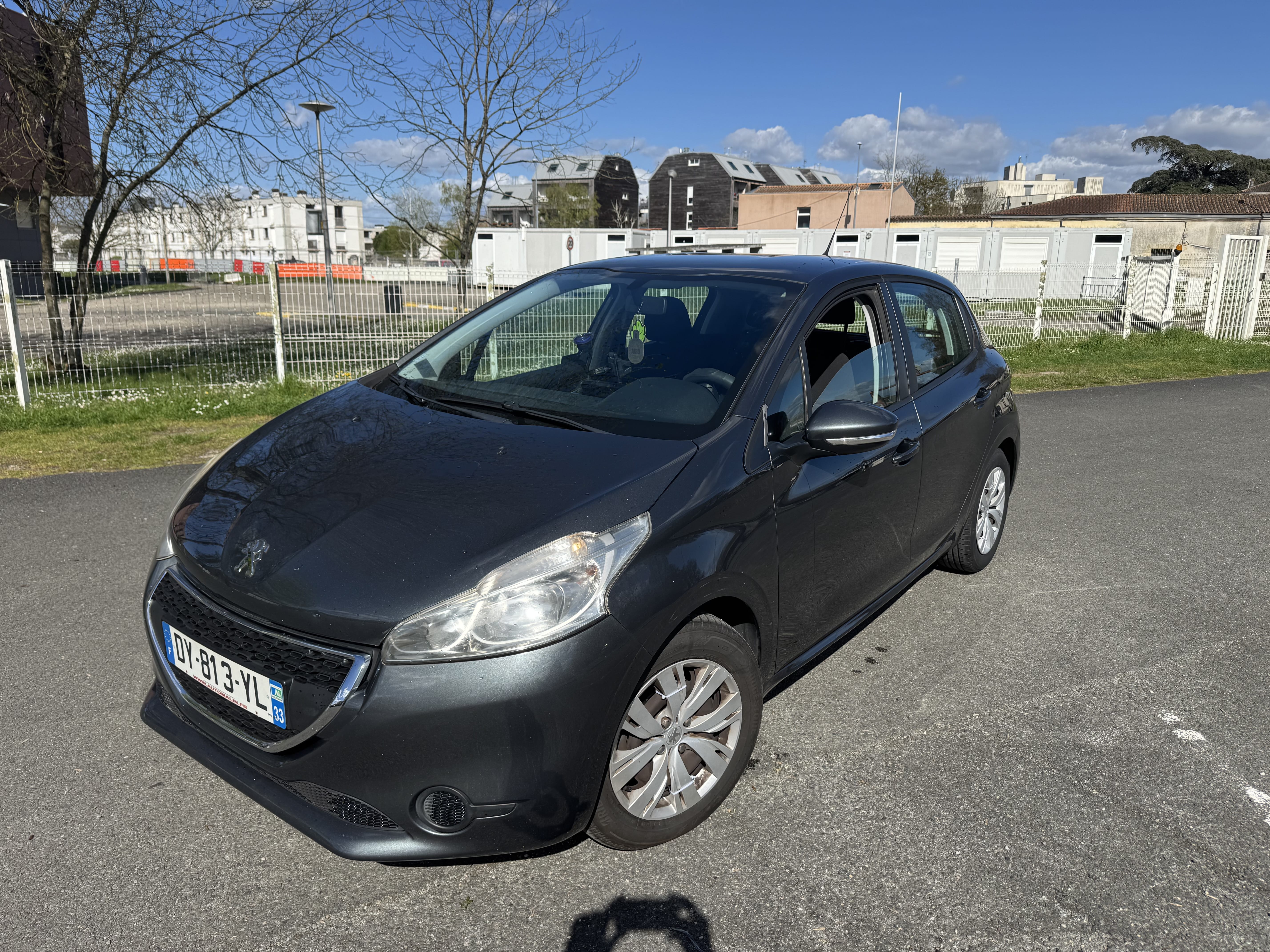 Peugeot 208, 2015, Essence 98